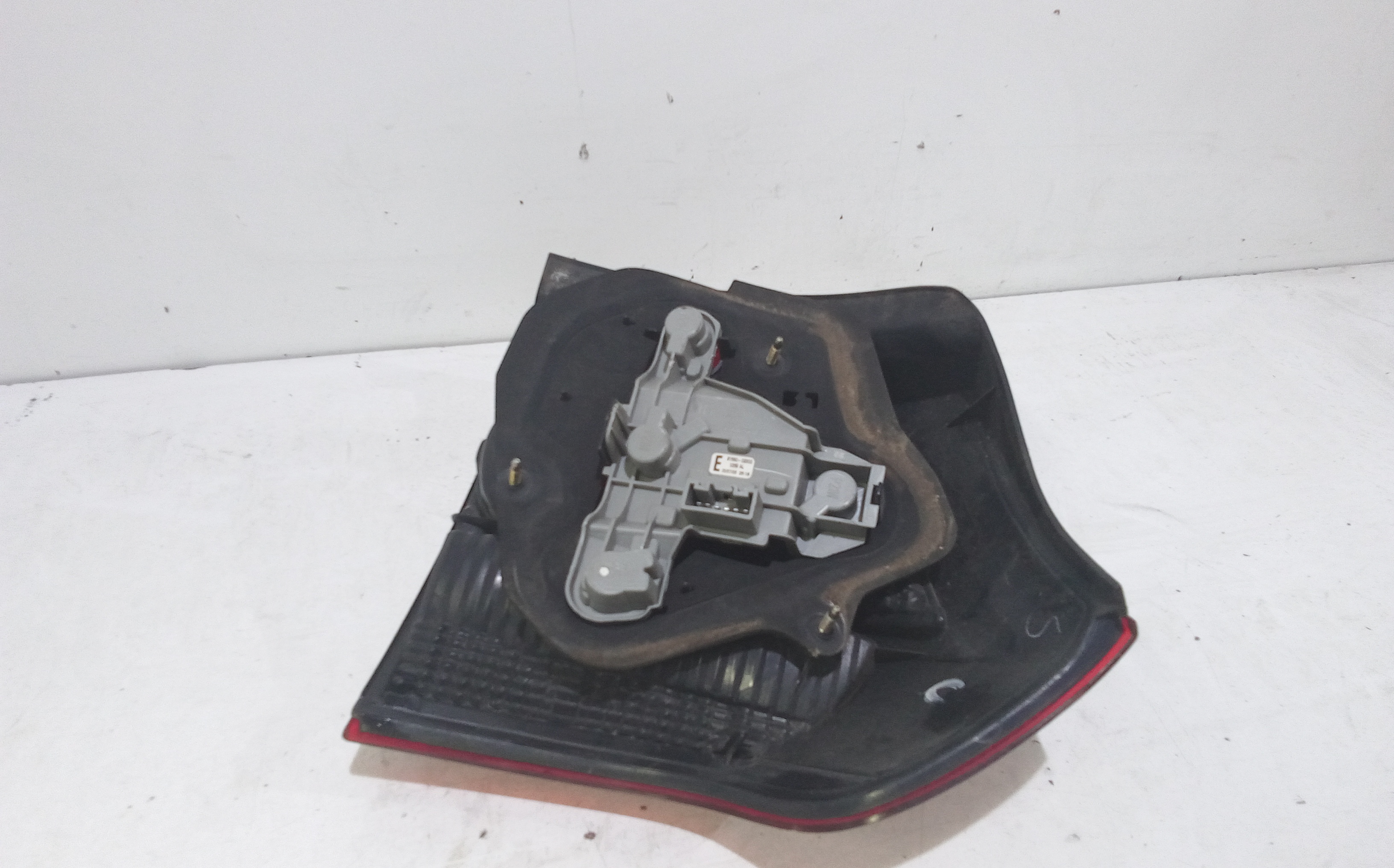 Stop fanale Posteriore sinistro lato Guida per Toyota Corolla Berlina 4 Serie (2005 - In produzione)