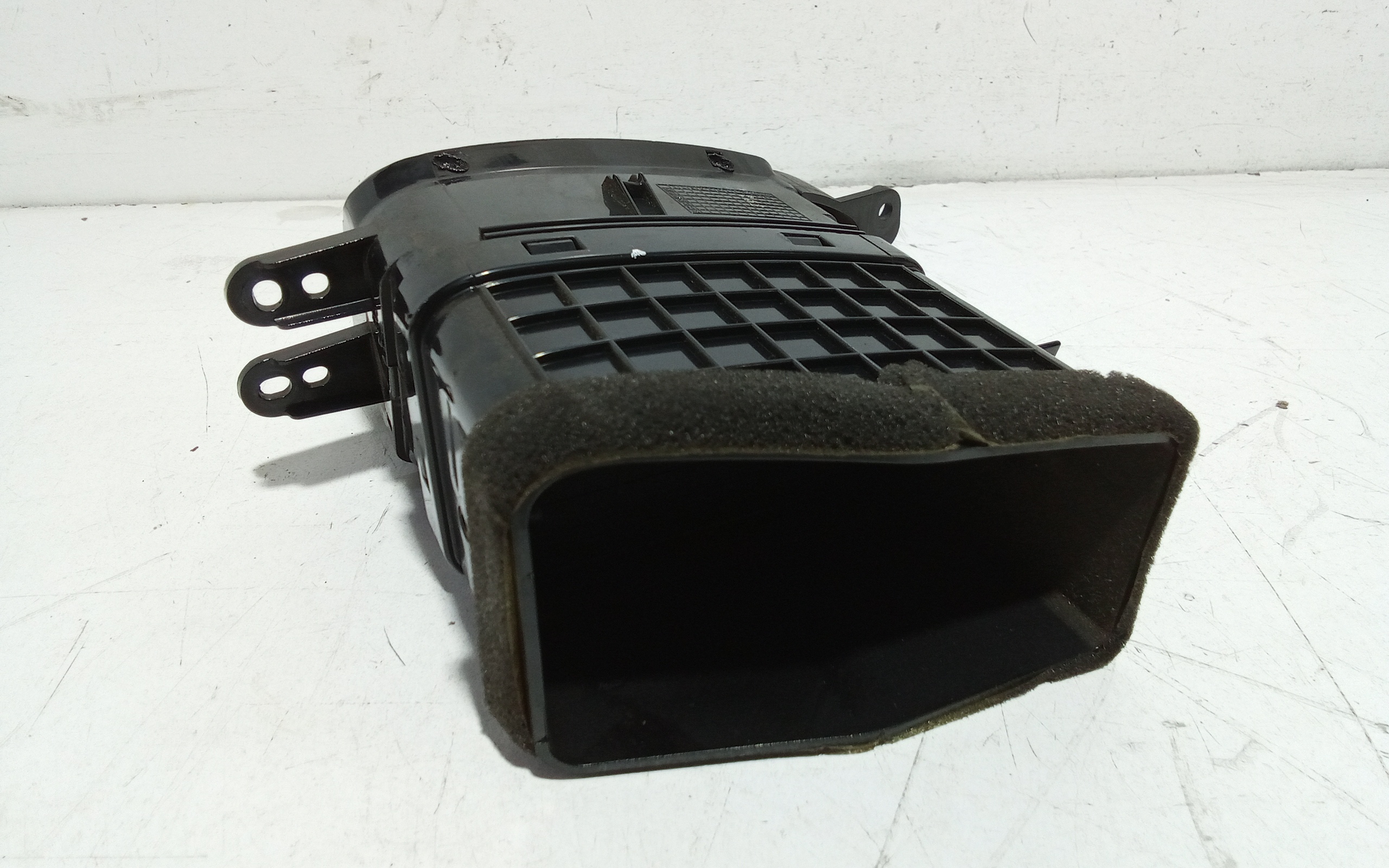 Bocchetta aria cruscotto lato guida per Kia Sorento 2 Serie (2006 - 2009)