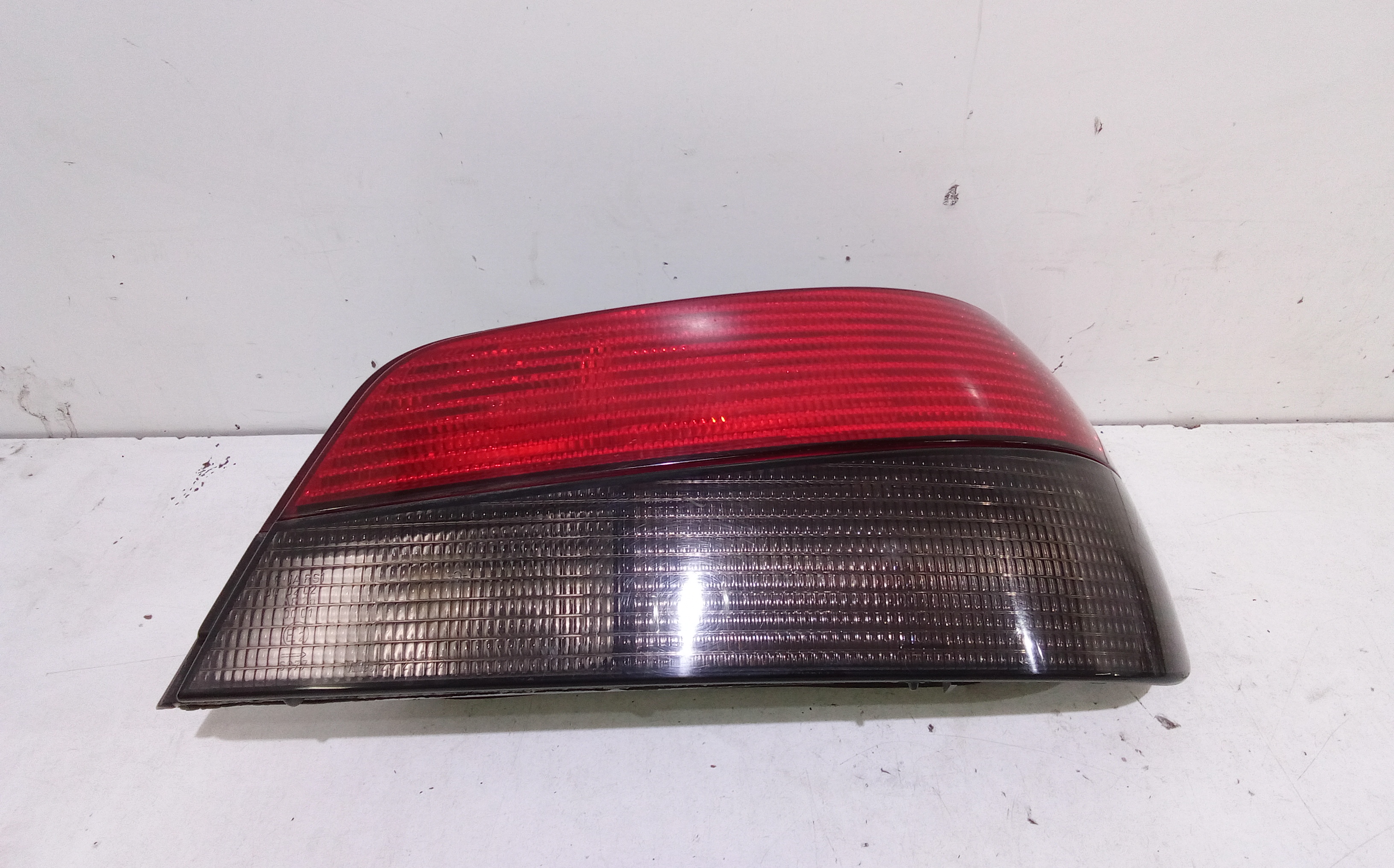 Stop fanale posteriore Destro Passeggero per Peugeot 306 Berlina 2 Serie (1997 - 1999)