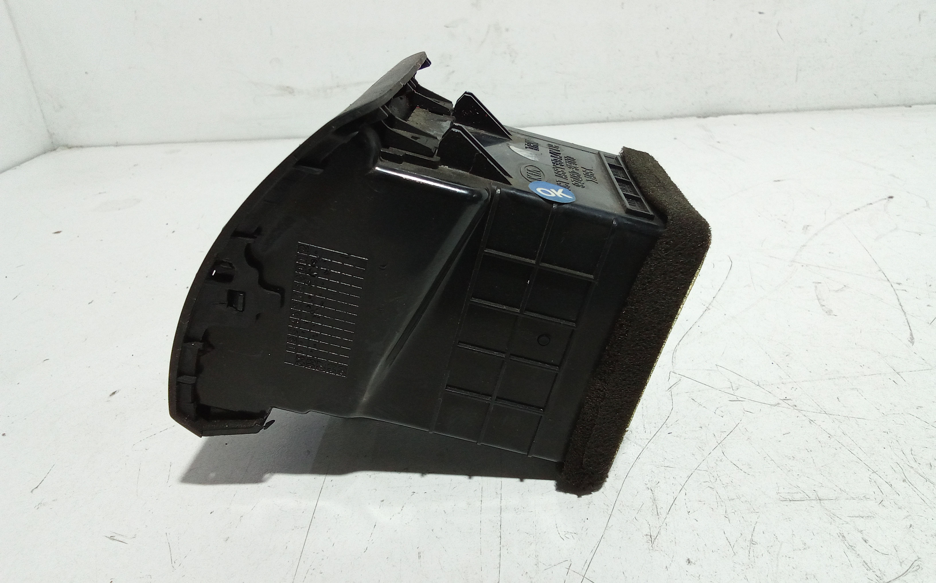 Bocchetta aria cruscotto lato guida per Kia Sorento 2 Serie (2006 - 2009)