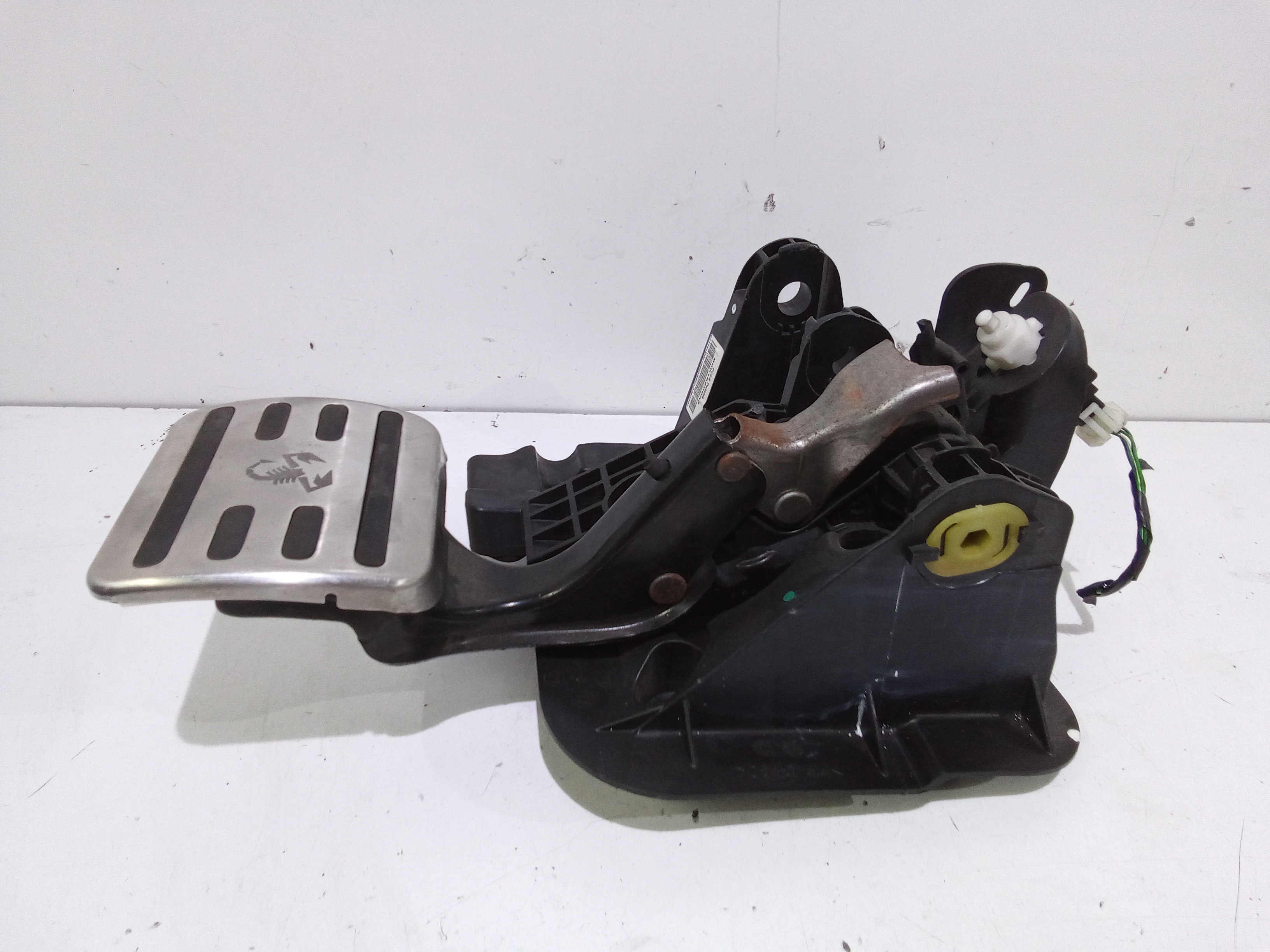 Pedale Freno per Abarth 500 Fiat (2007 - In produzione)