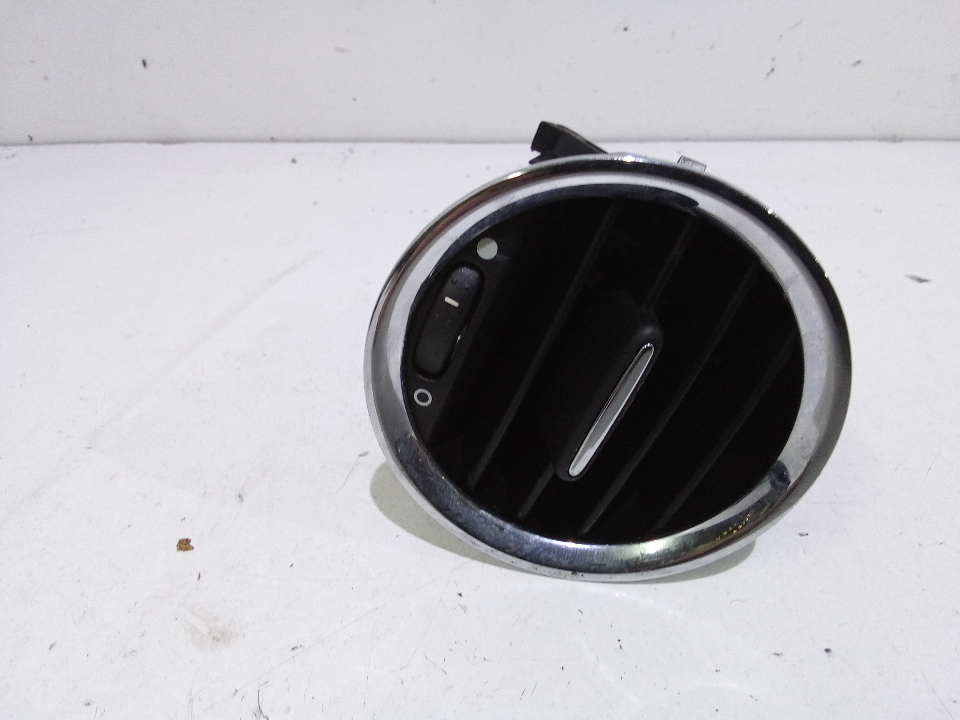 Bocchetta aria cruscotto lato guida per Fiat 500 Serie (2015 - >)