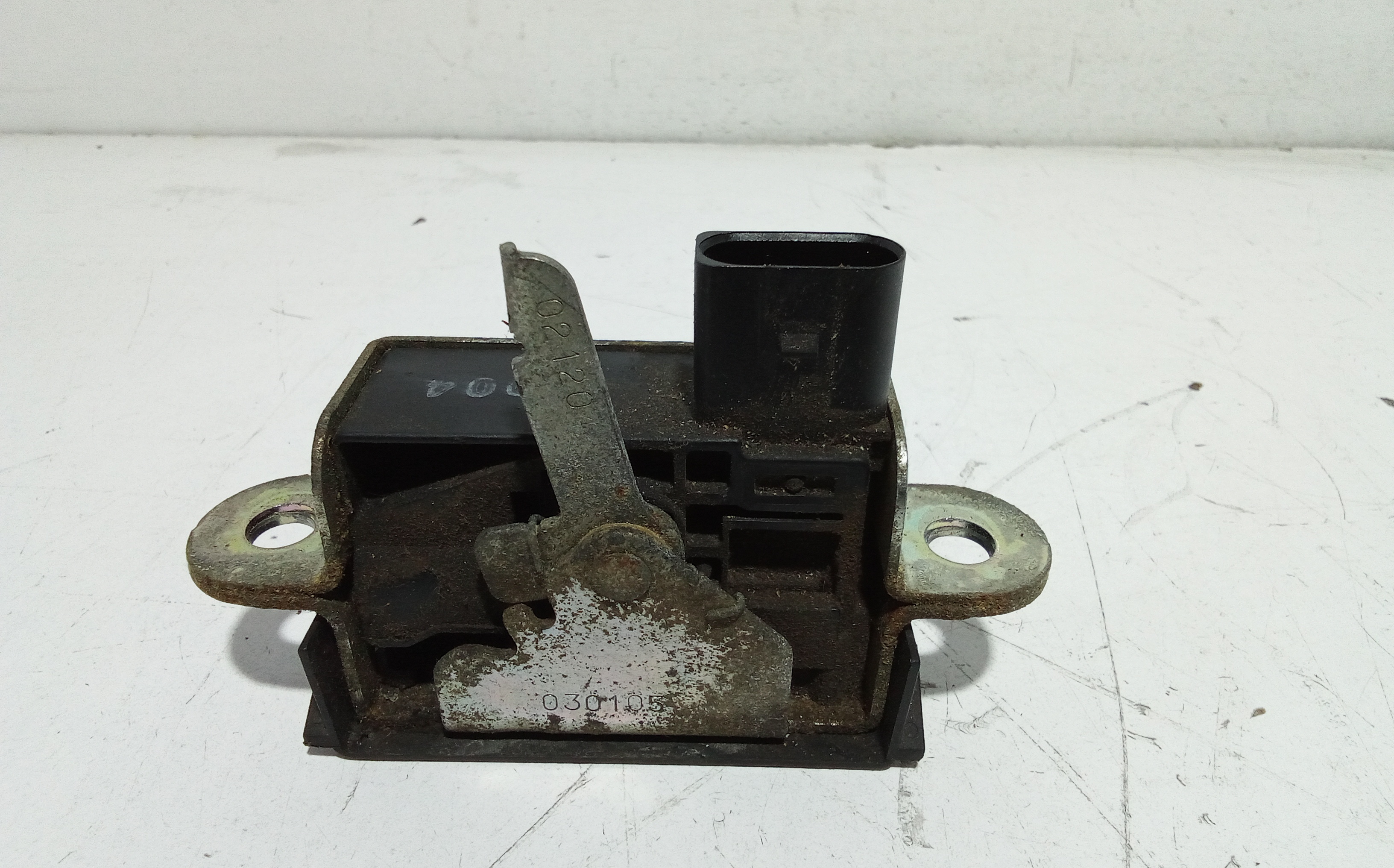 Serratura Cofano Posteriore per Volkswagen Golf 5 Berlina (03>08) (2003 - 2008)