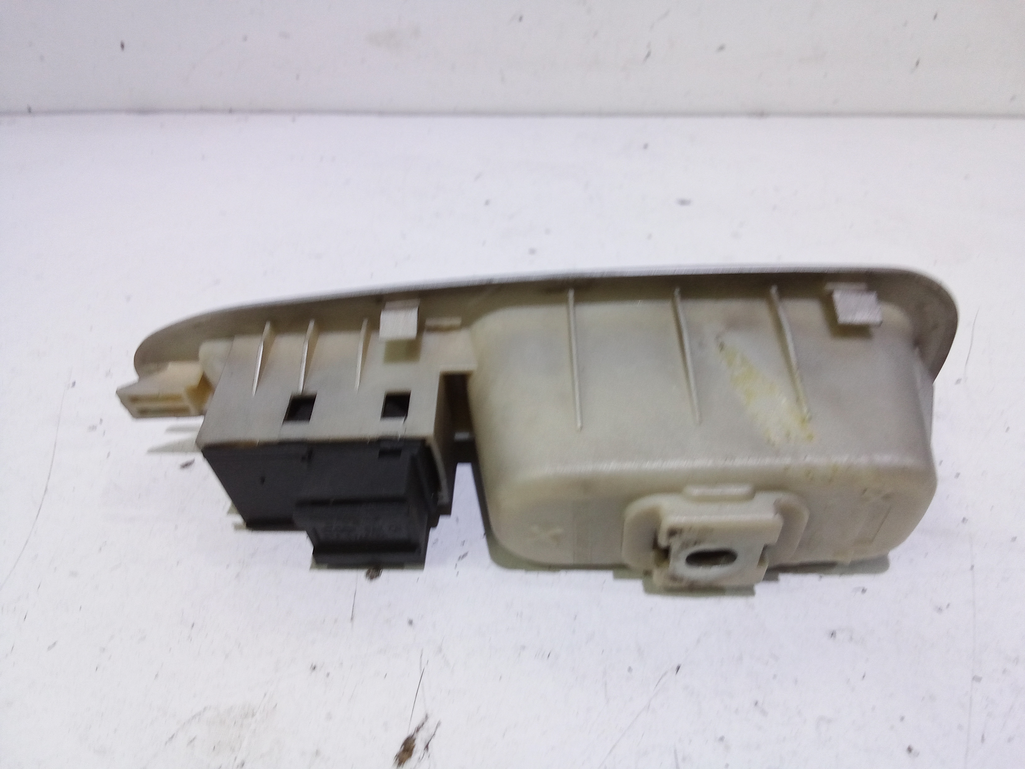 Pulsantiera Posteriore Destra per Dr 1 1 Serie (2009 - 2014)