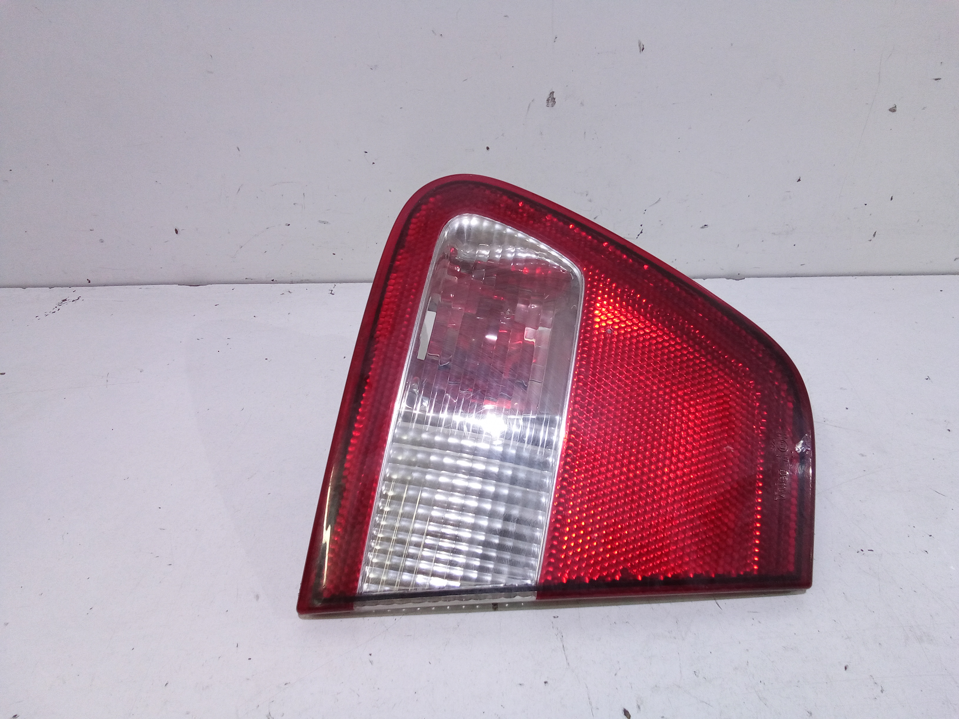 Stop Posteriore Sinistro Integrato nel Portello per Seat Cordoba Berlina 4 Serie (2002 - 2009)