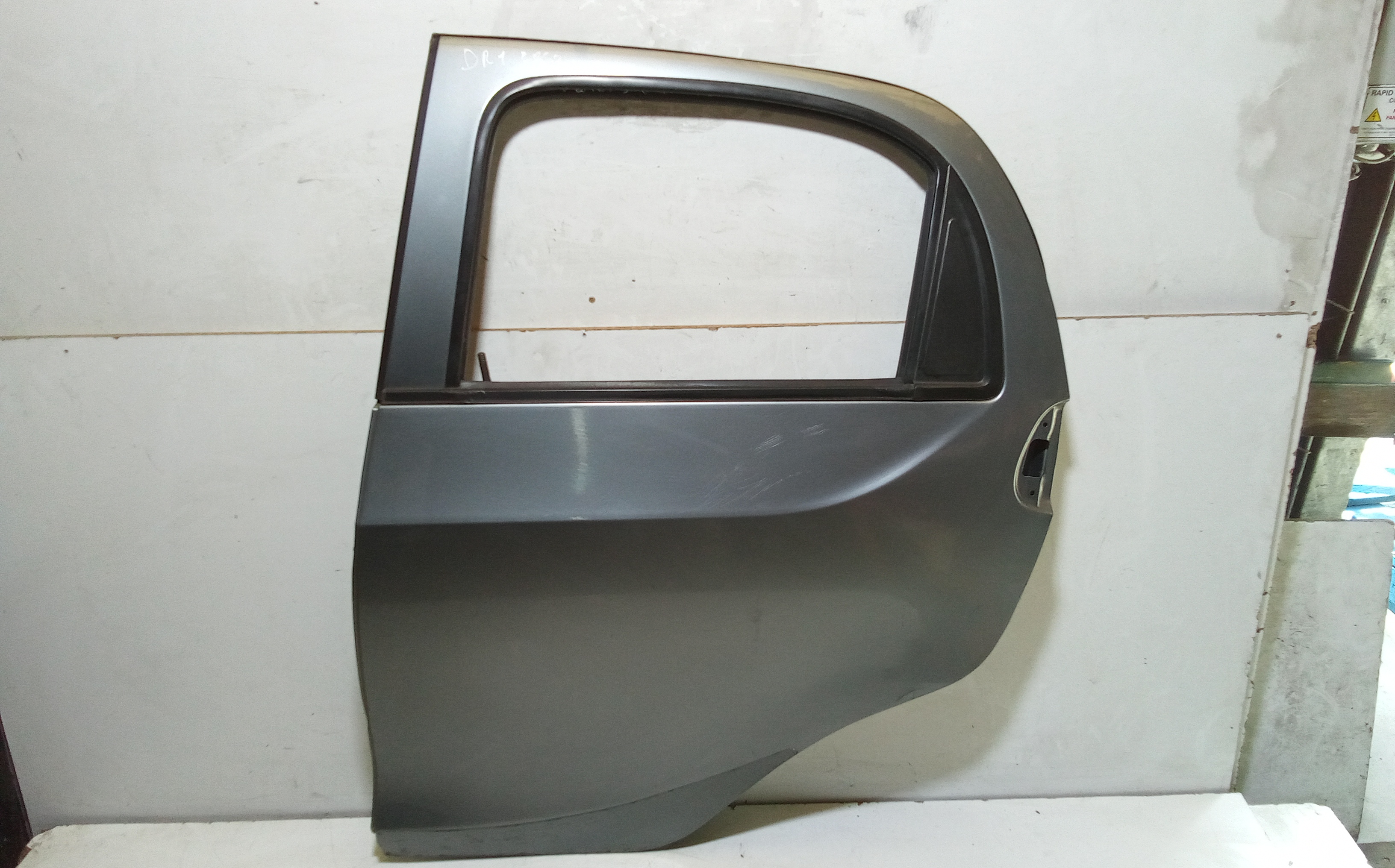 Portiera Posteriore Sinistra per Dr 1 1 Serie (2009 - 2014)