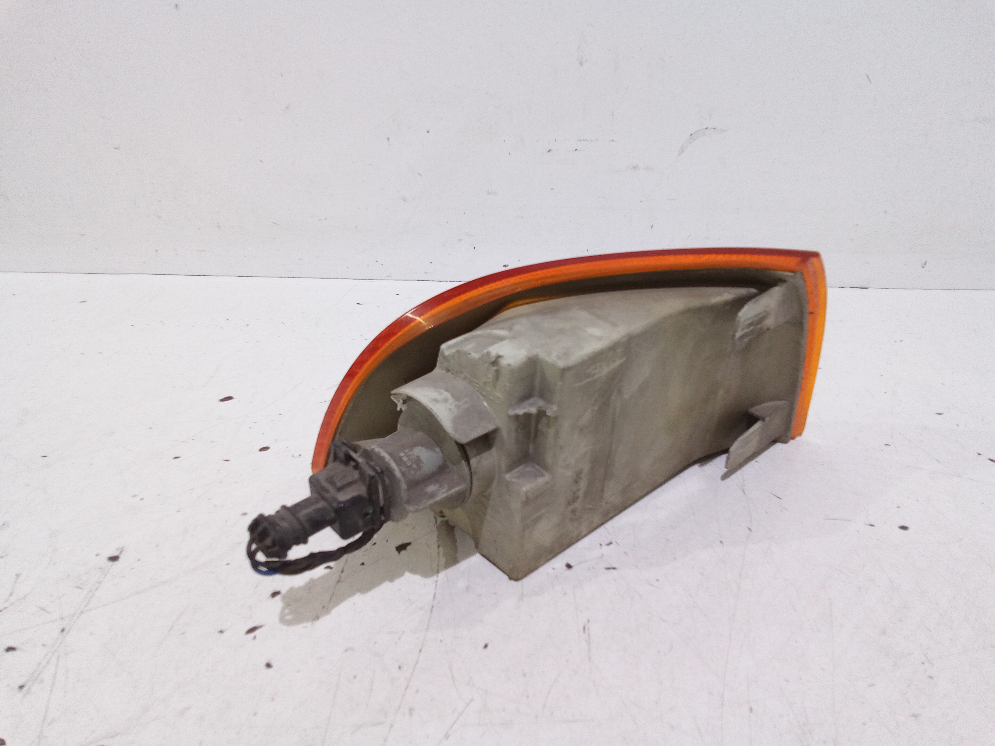 Freccia ant SX per Fiat Punto Berlina 3p (1993 - 1999)