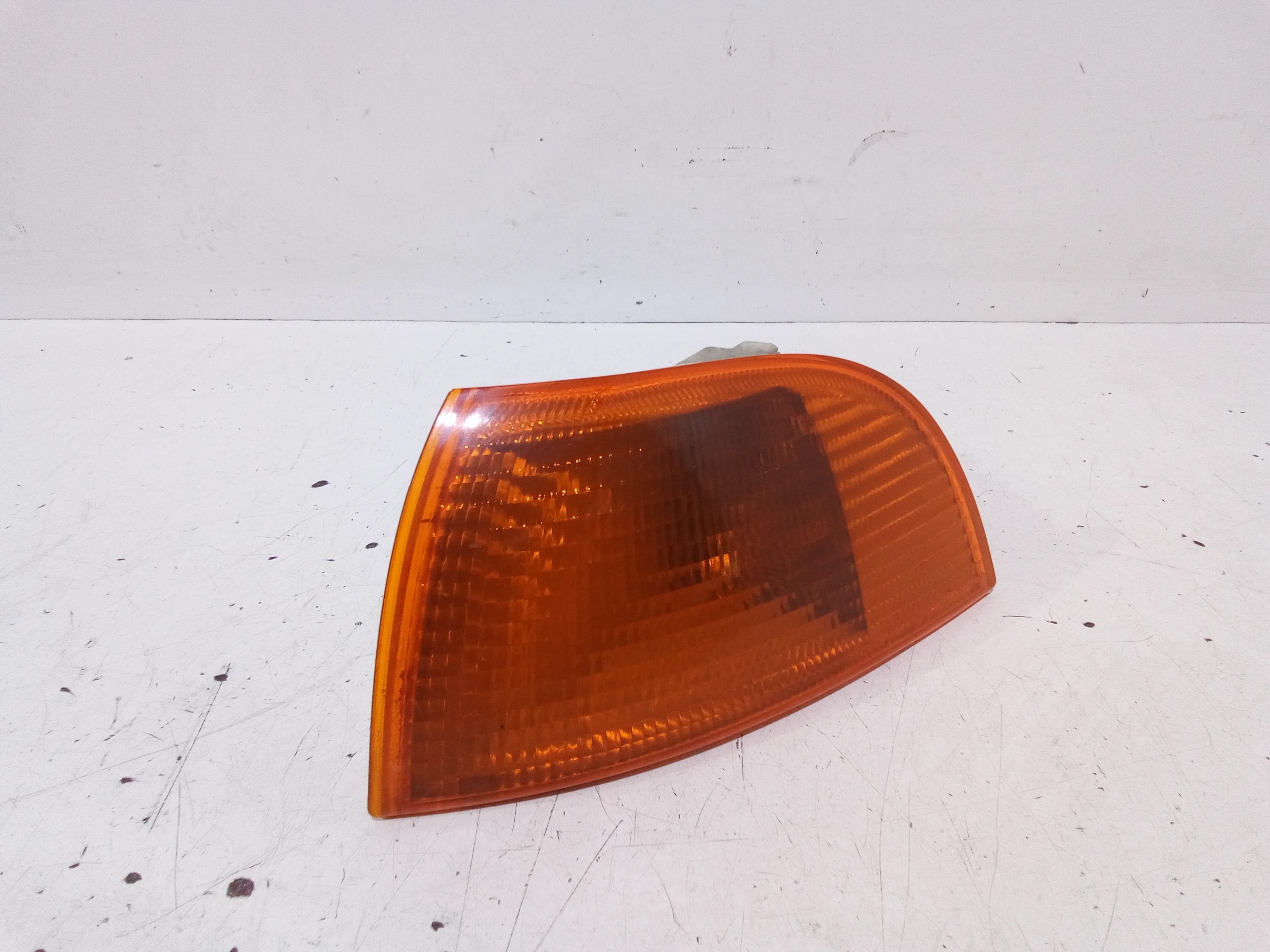 Freccia ant SX per Fiat Punto Berlina 3p (1993 - 1999)