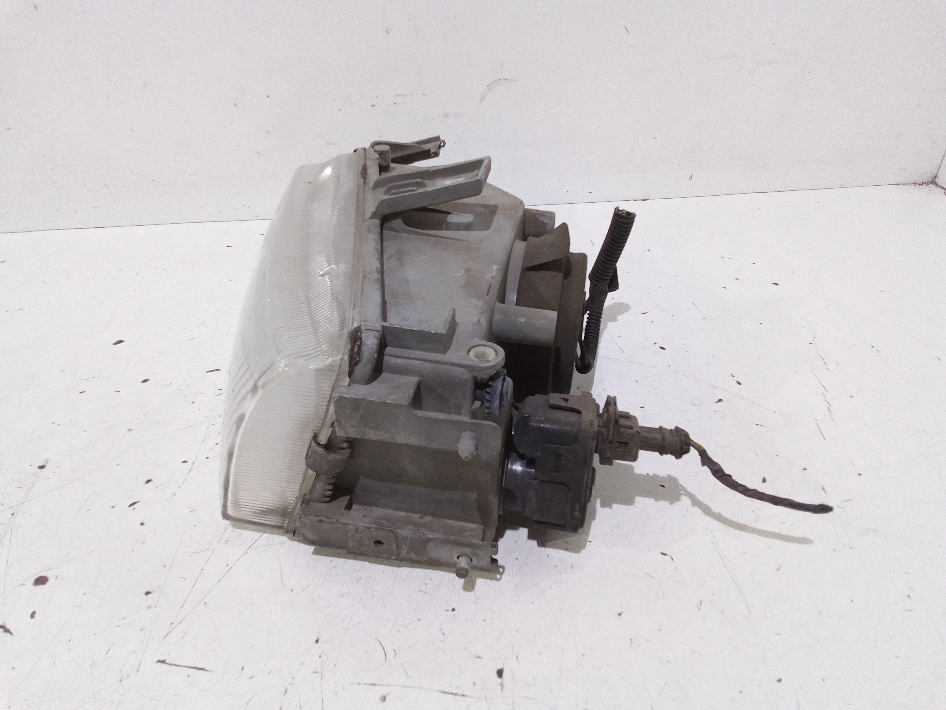Faro anteriore Sinistro Guida per Fiat Punto Berlina 3p (1993 - 1999)