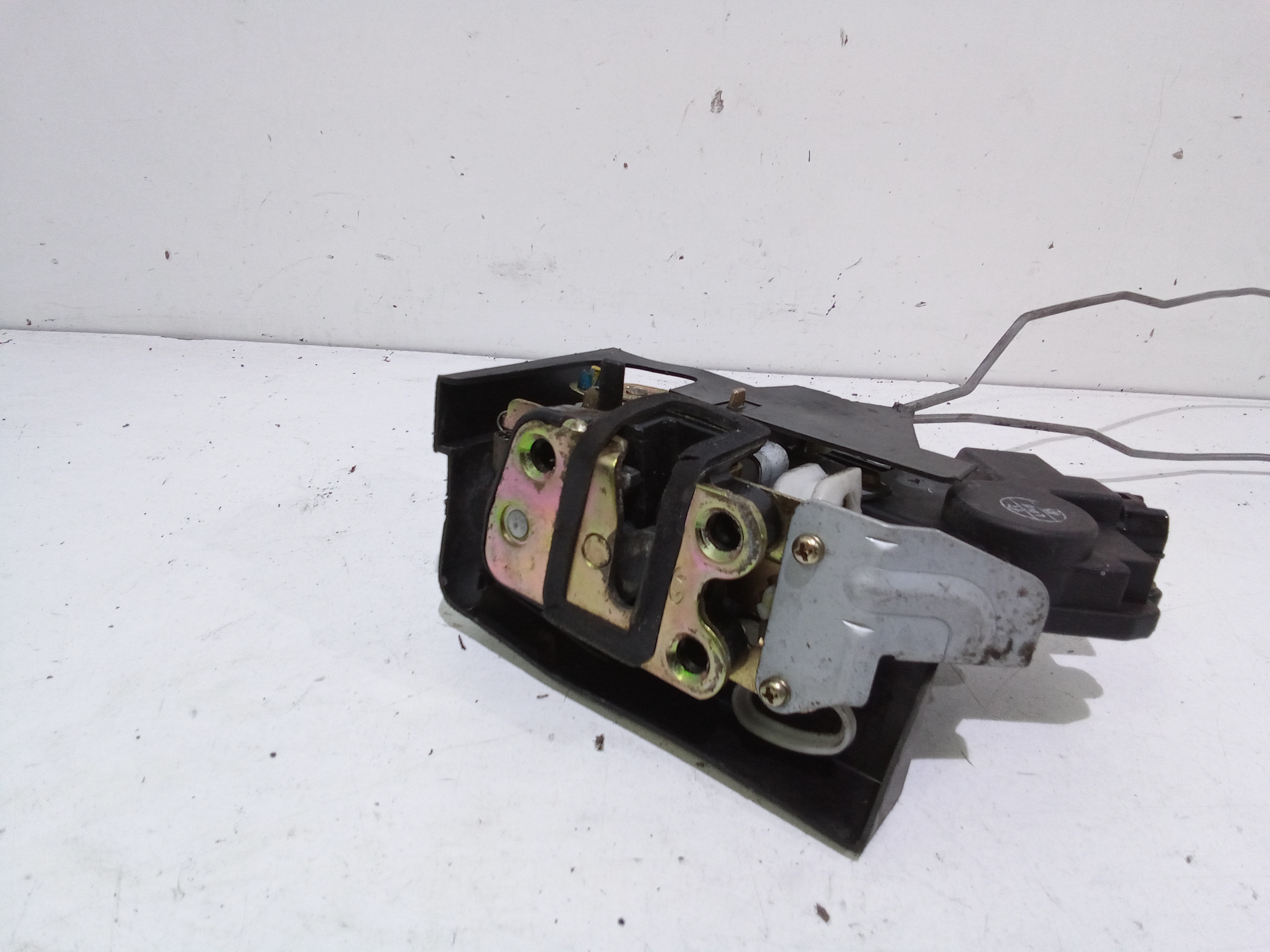 Serratura Posteriore Sinistra per Kia Rio 2 Serie (2003 - 2005)