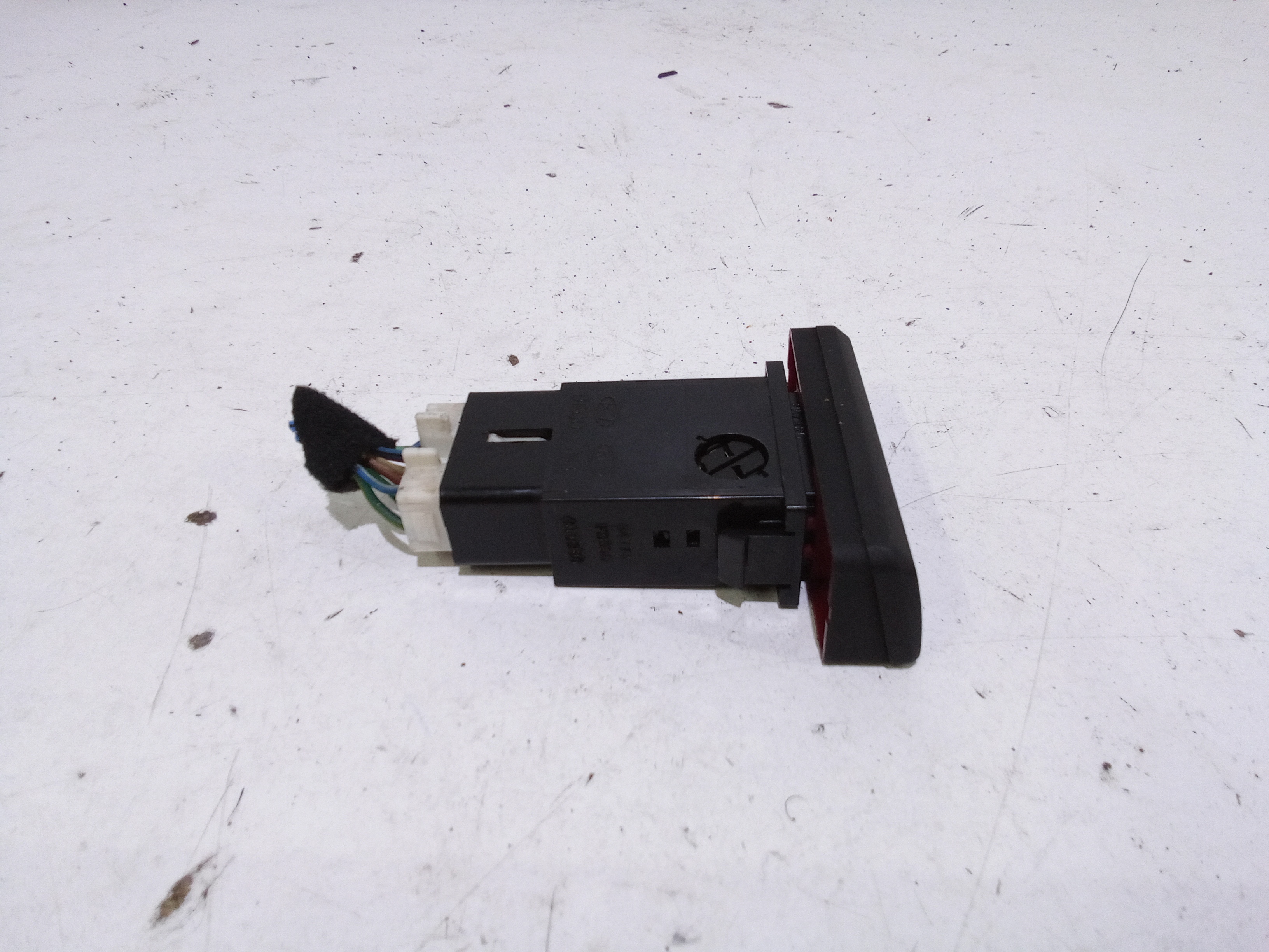 Pulsante luci di emergenza per Kia Rio 2 Serie (2003 - 2005)