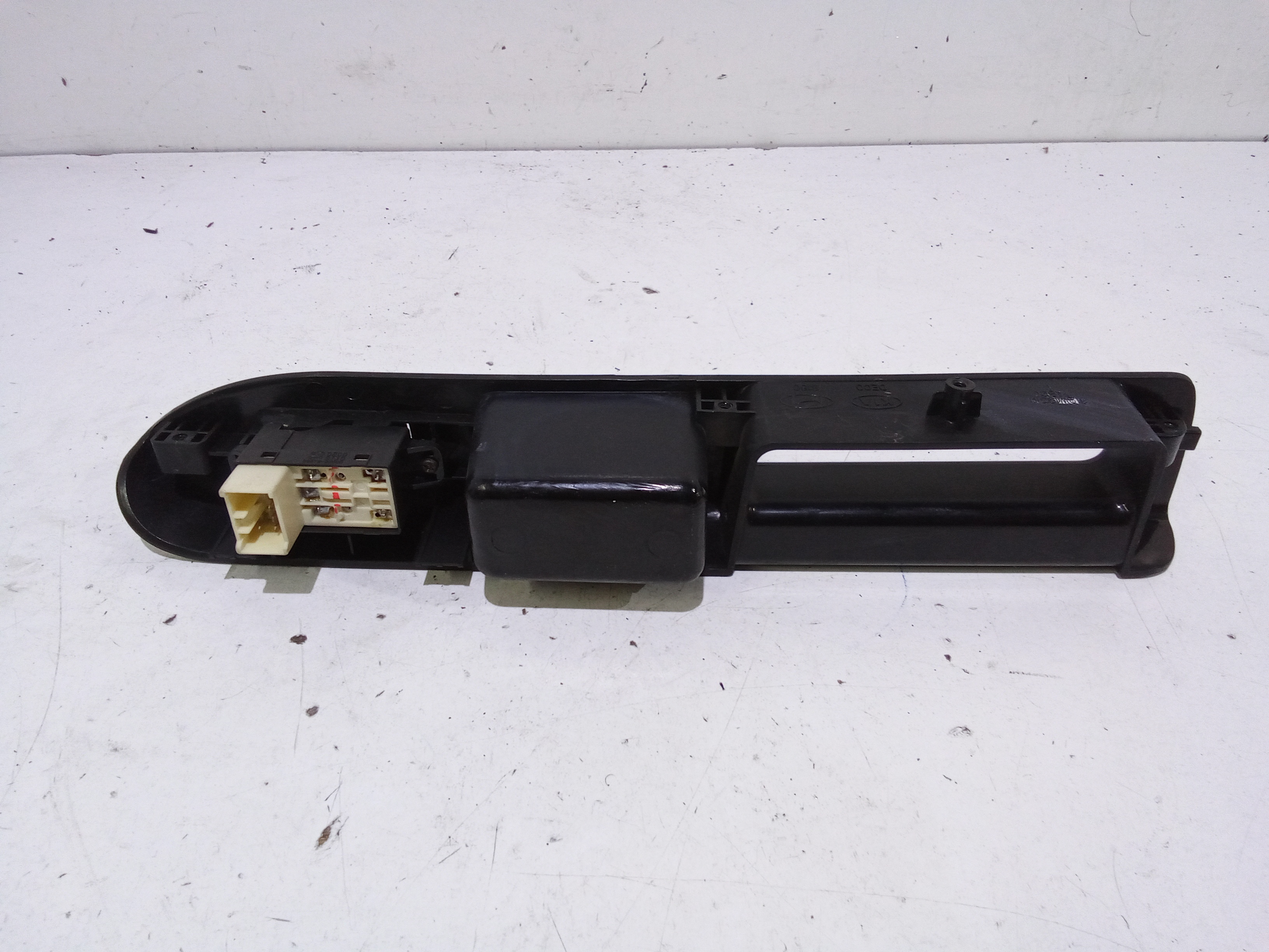 Pulsantiera Posteriore Sinistra per Kia Rio 2 Serie (2003 - 2005)