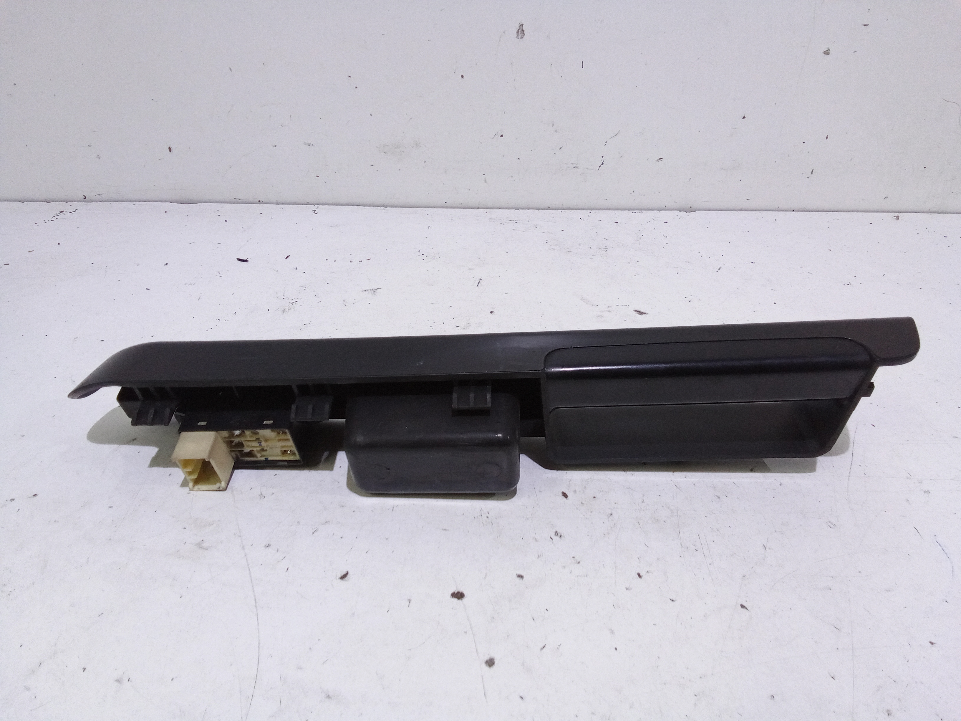 Pulsantiera Posteriore Destra per Kia Rio 2 Serie (2003 - 2005)