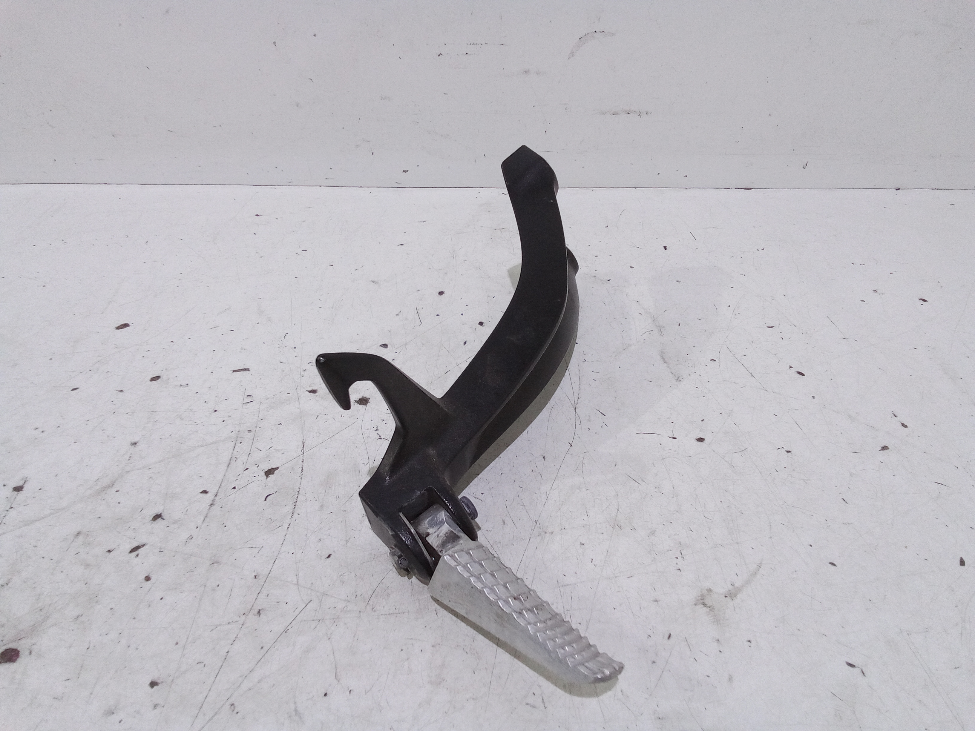 Staffa supporto pedalino per Suzuki GSX S 1000cc (2015-2017) (2015 - 2017)