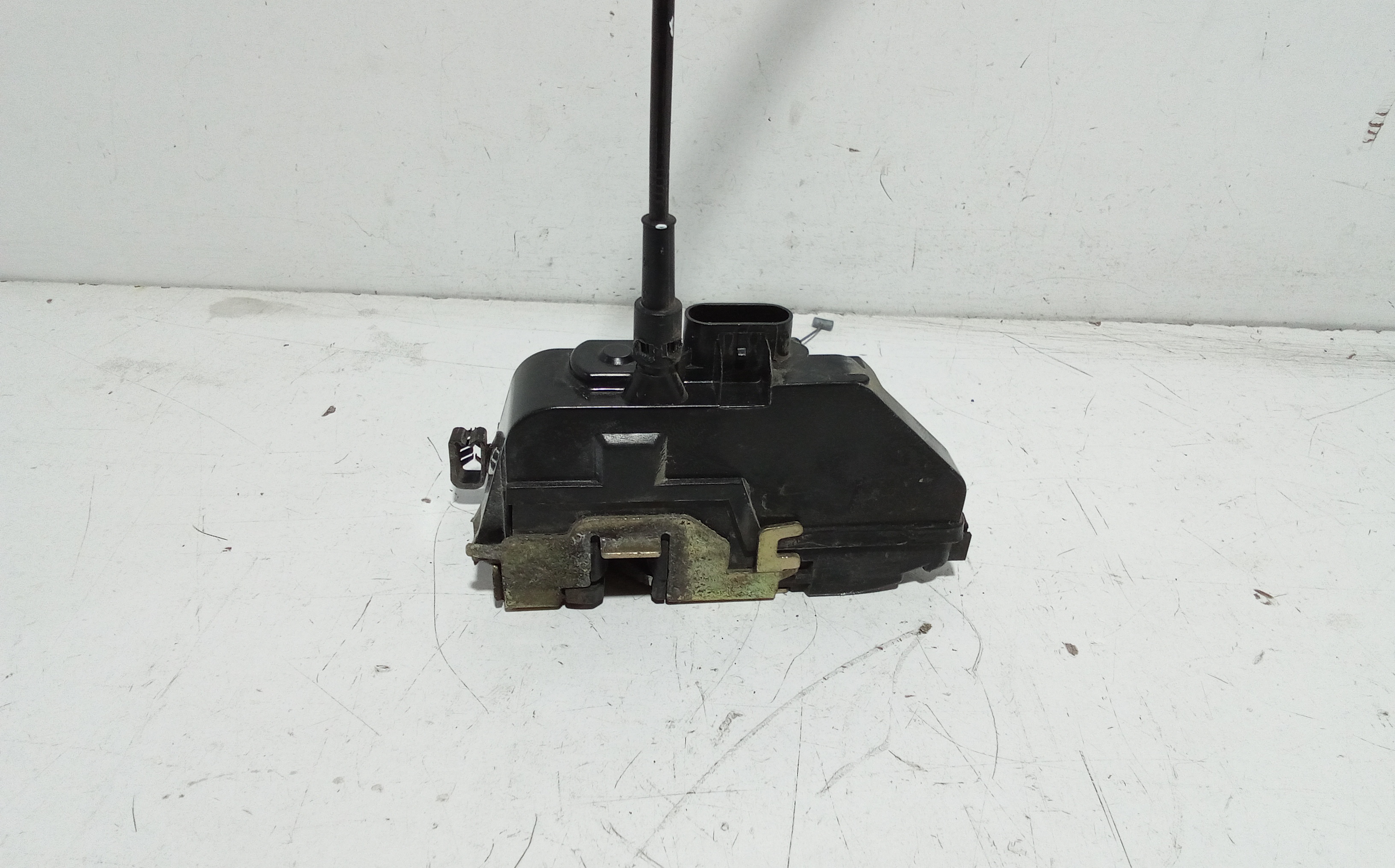 Serratura Anteriore Destra per Peugeot 307 Cabrio (2003 - 2005)