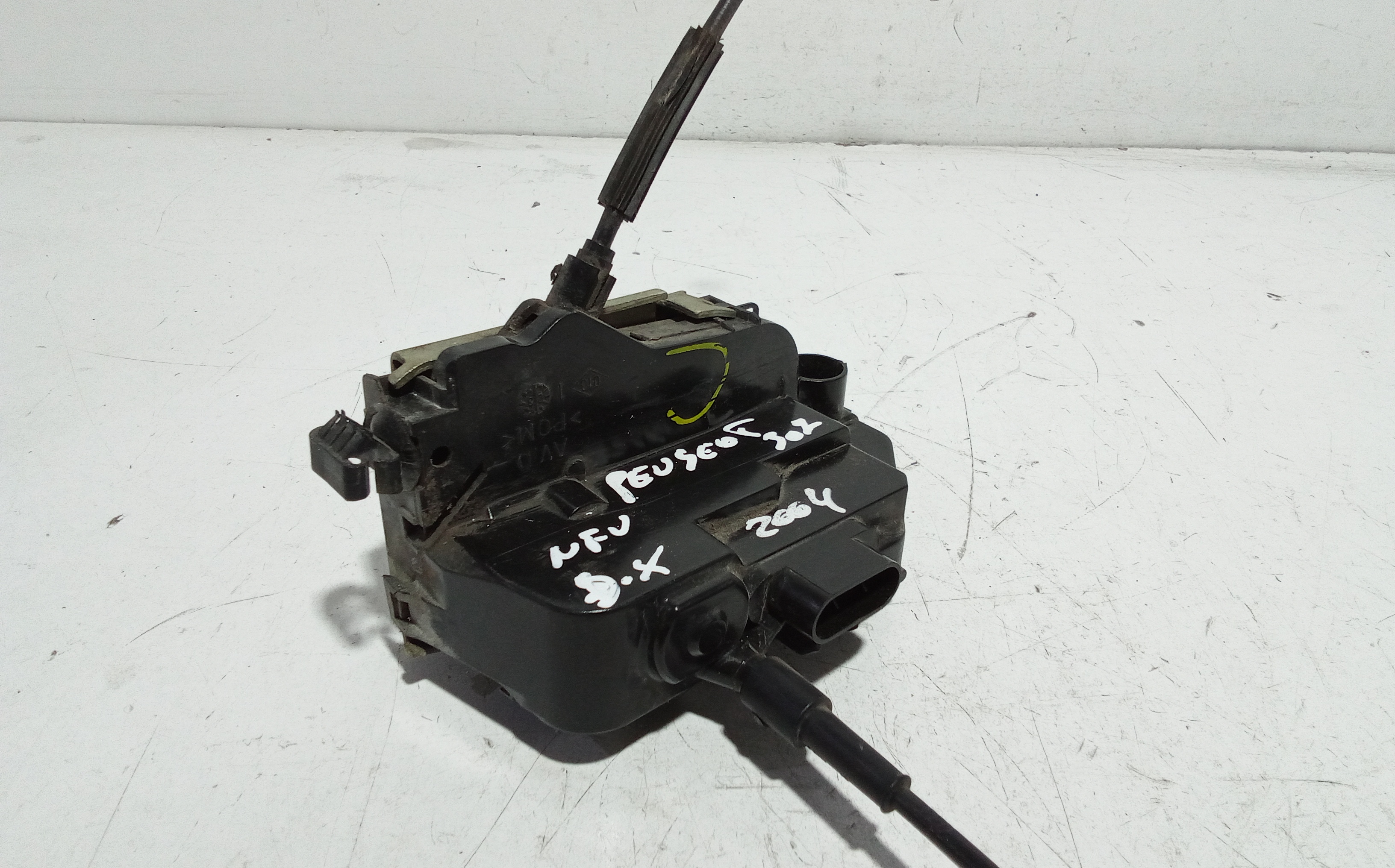 Serratura Anteriore Destra per Peugeot 307 Cabrio (2003 - 2005)