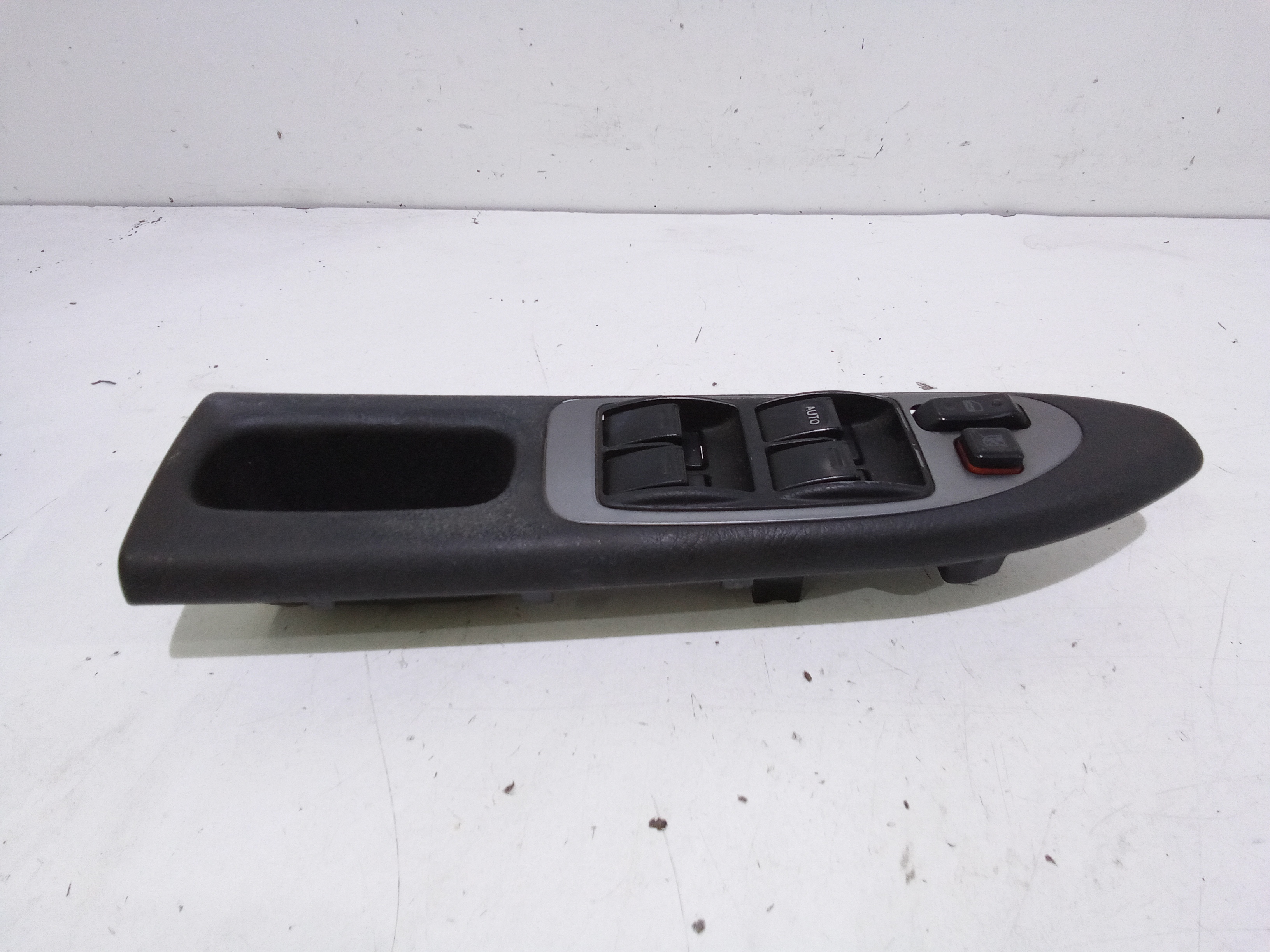 Pulsantiera anteriore sinistra Guida per Toyota Avensis Berlina 2 Serie (2003 - 2008)