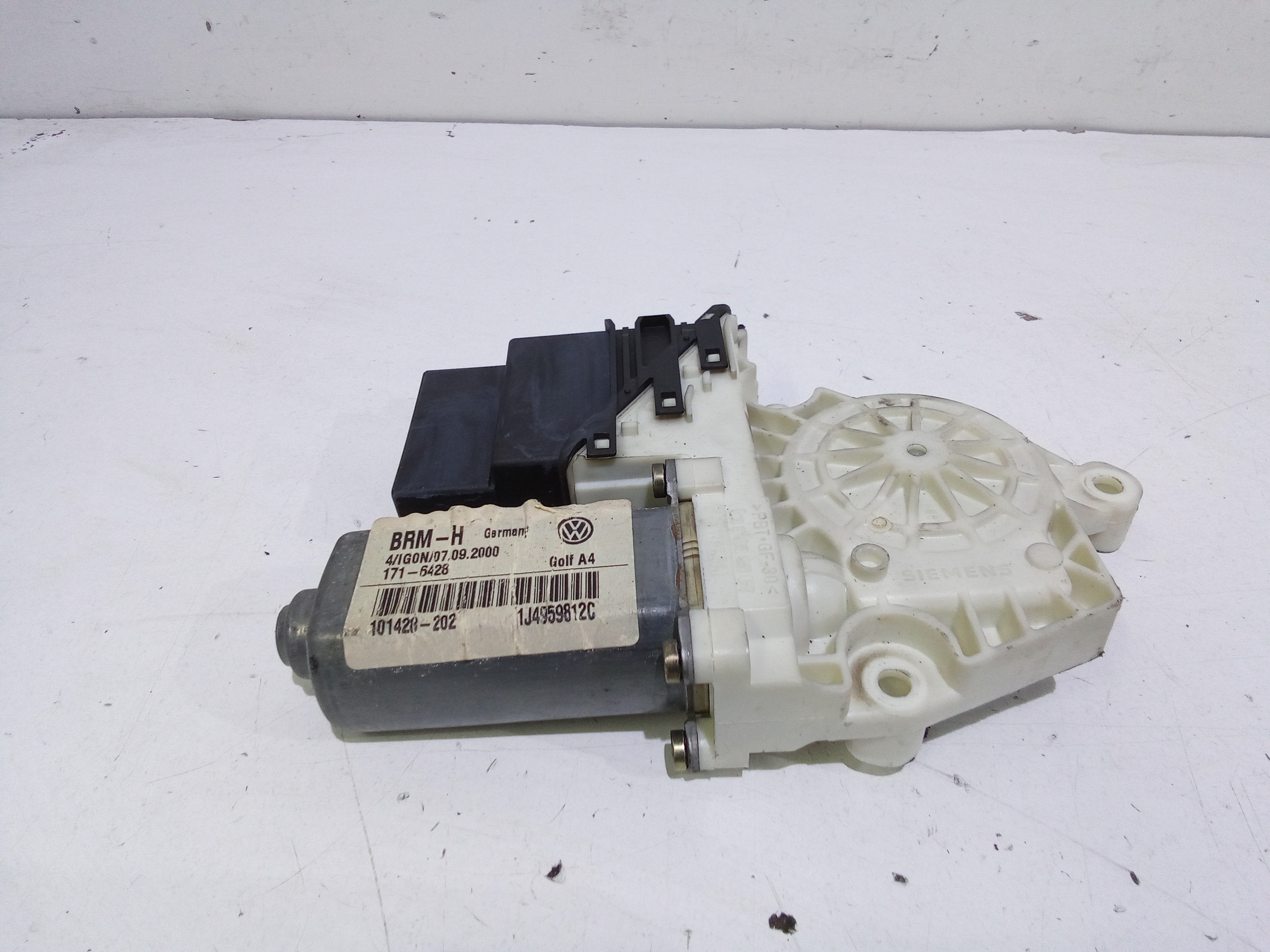 Motorino Alzavetro posteriore destra per Volkswagen Golf 4 Berlina (97>03) (1997 - 2003)