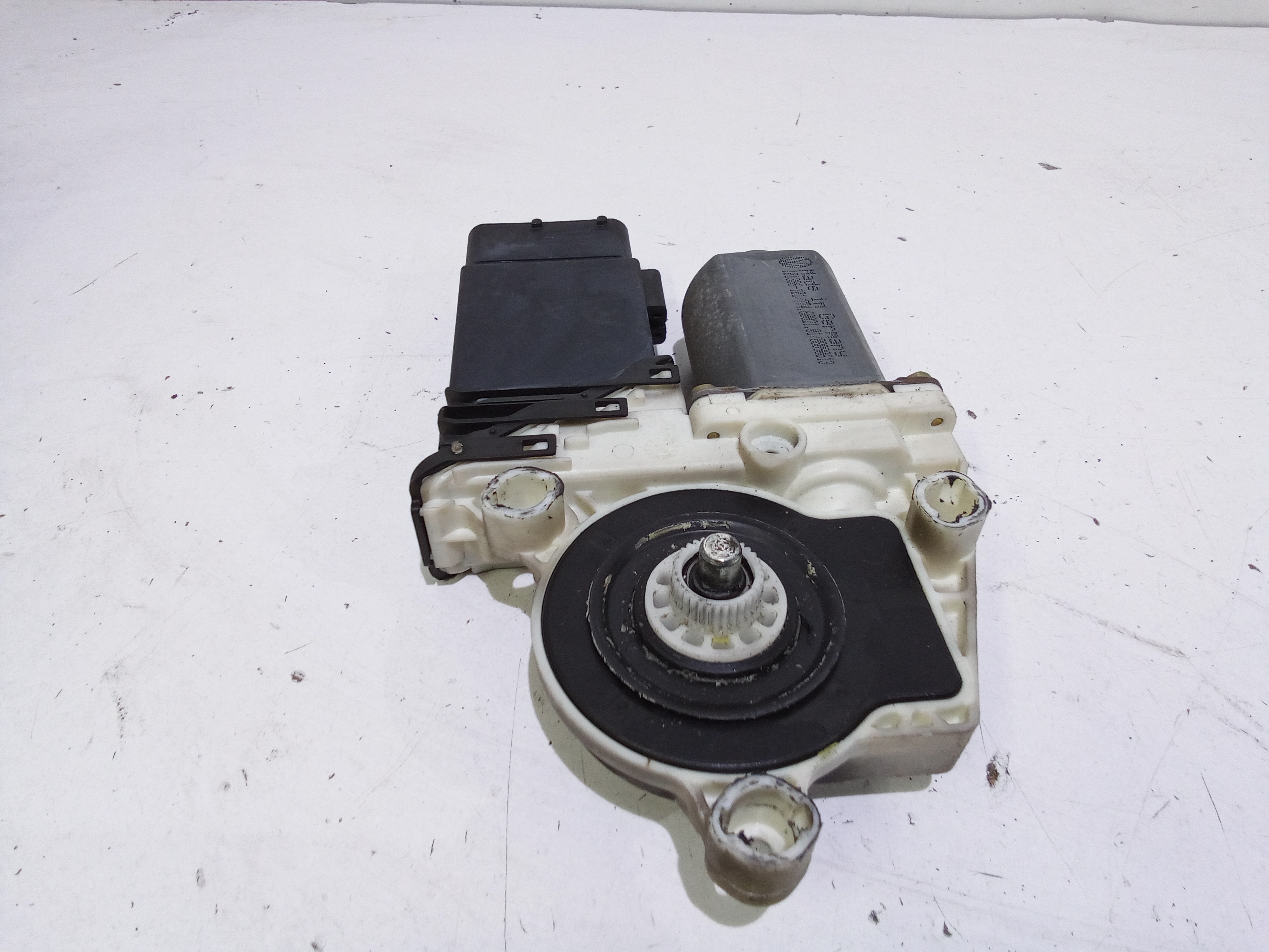 Motorino Alzavetro anteriore destra per Volkswagen Golf 4 Berlina (97>03) (1997 - 2003)