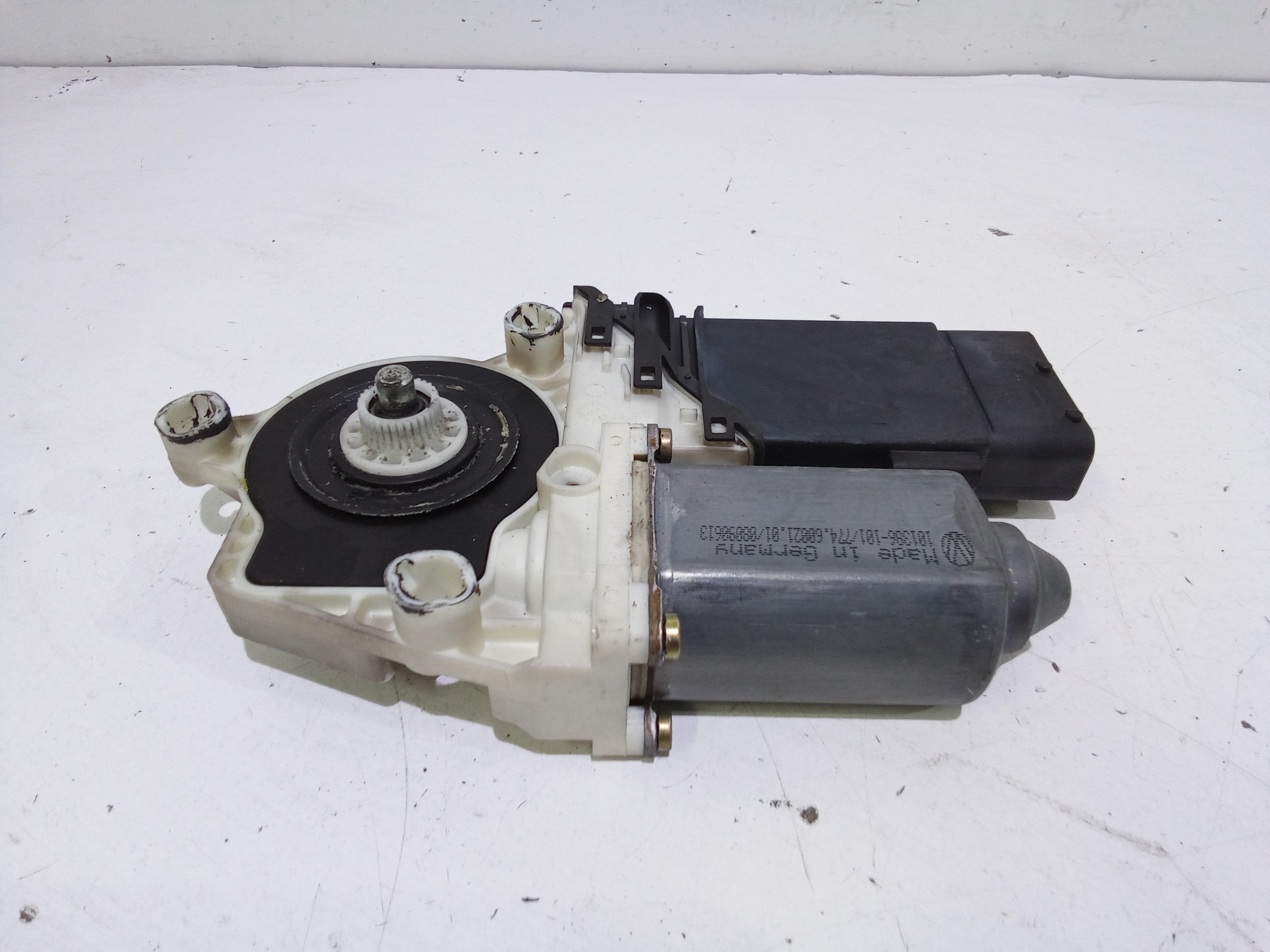 Motorino Alzavetro anteriore destra per Volkswagen Golf 4 Berlina (97>03) (1997 - 2003)