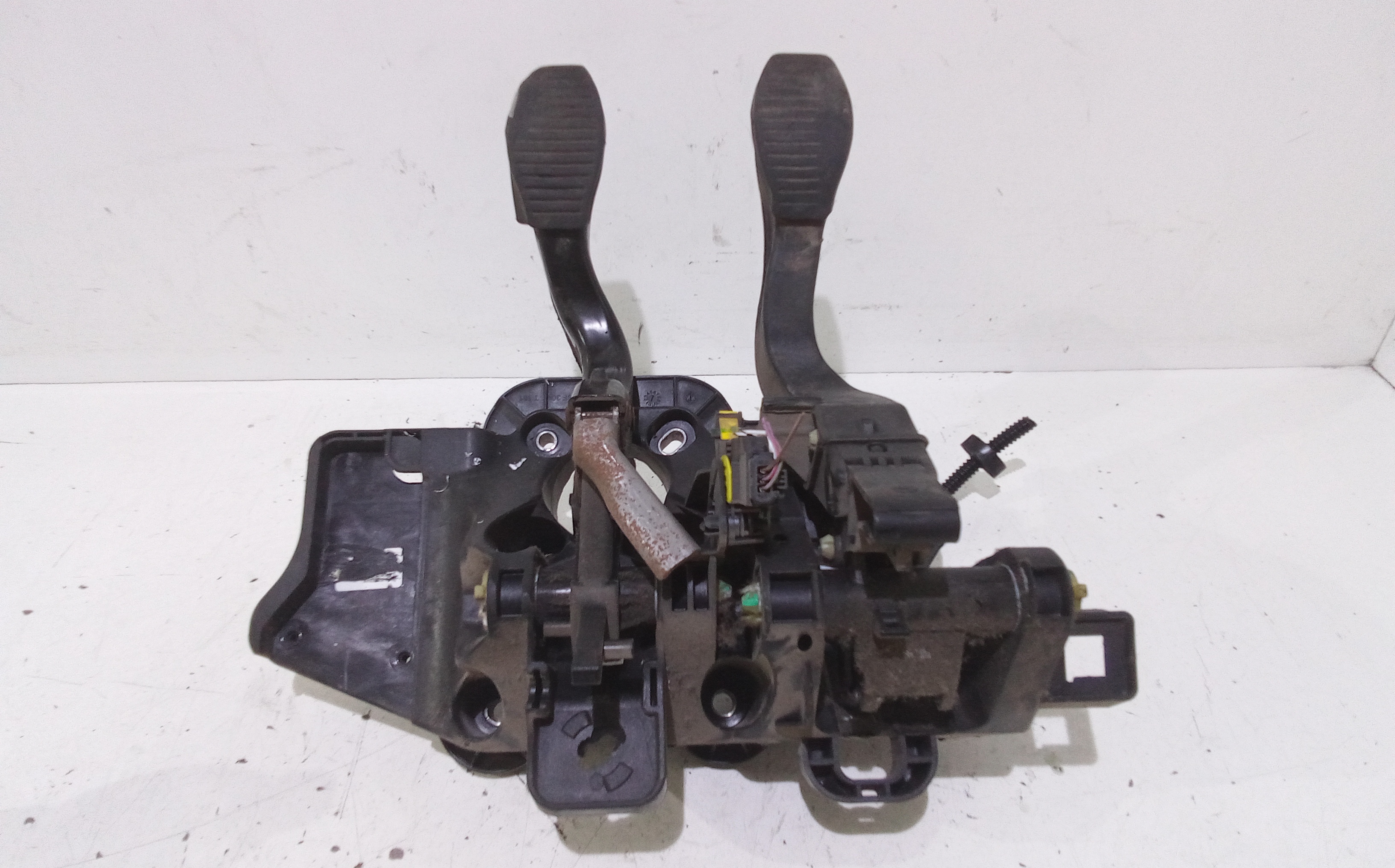 Pedaliera Freno + frizione per Fiat 500 L 1  Serie