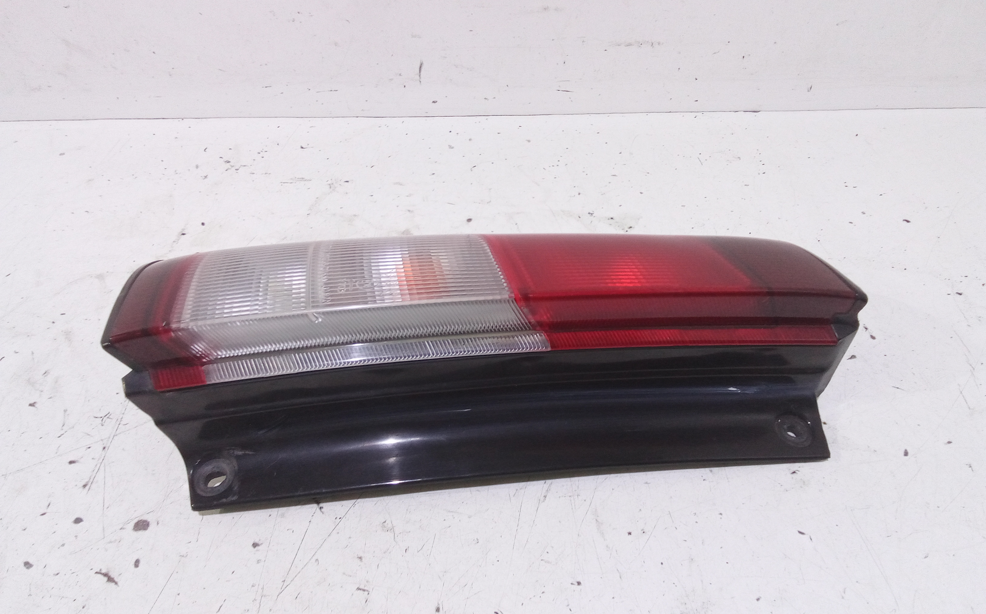 Stop fanale Posteriore sinistro lato Guida per Suzuki Ignis 2 Serie (2003 - 2009)