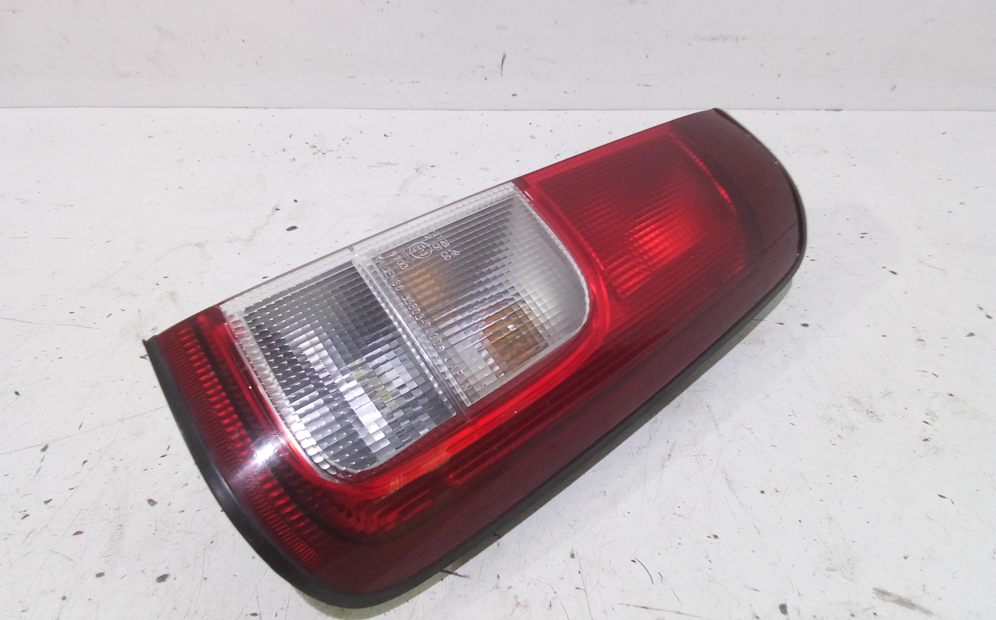 Stop fanale posteriore Destro Passeggero per Suzuki Ignis 2 Serie (2003 - 2009)