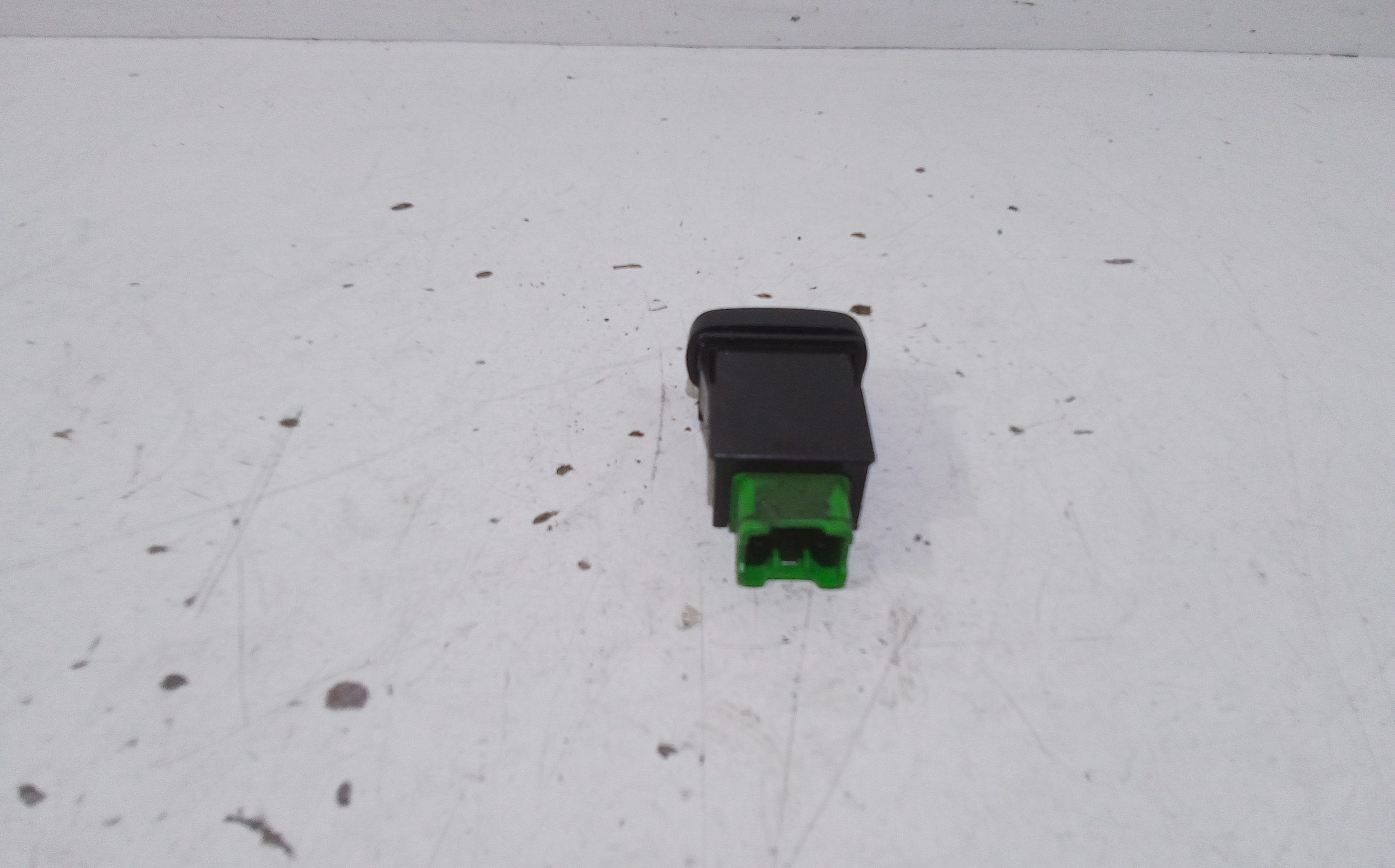 Pulsante Tergilunotto posteriore per Suzuki Ignis 2 Serie (2003 - 2009)