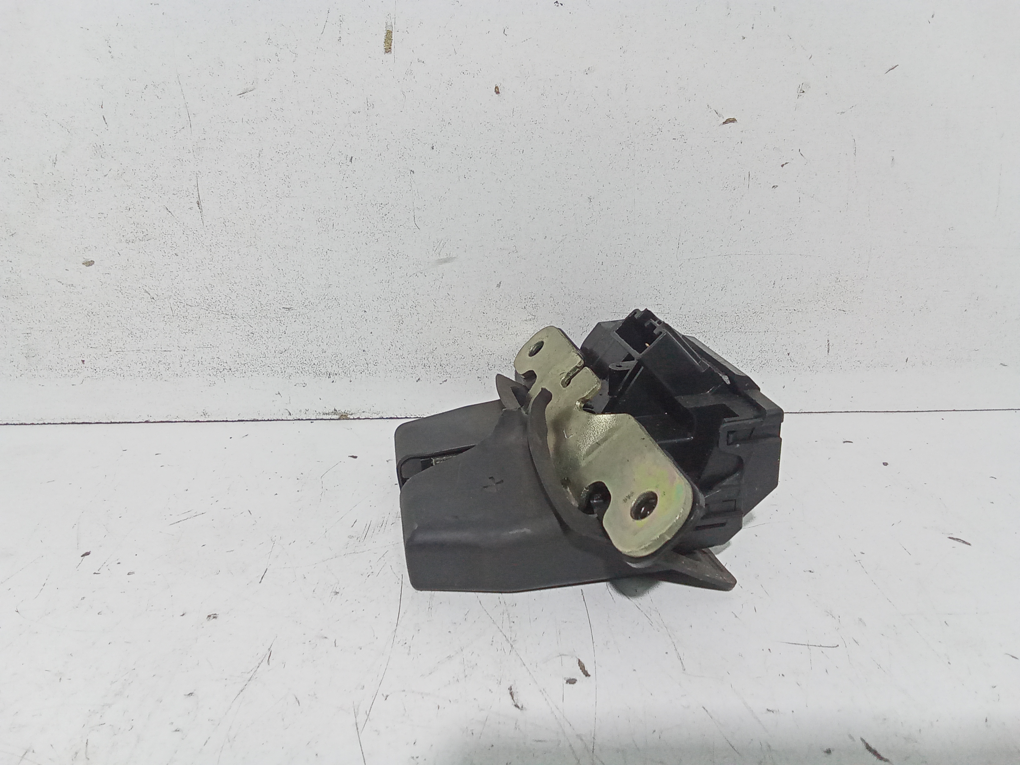 Serratura Cofano Posteriore per Ford Fiesta 6 Serie (2008 - 2017)