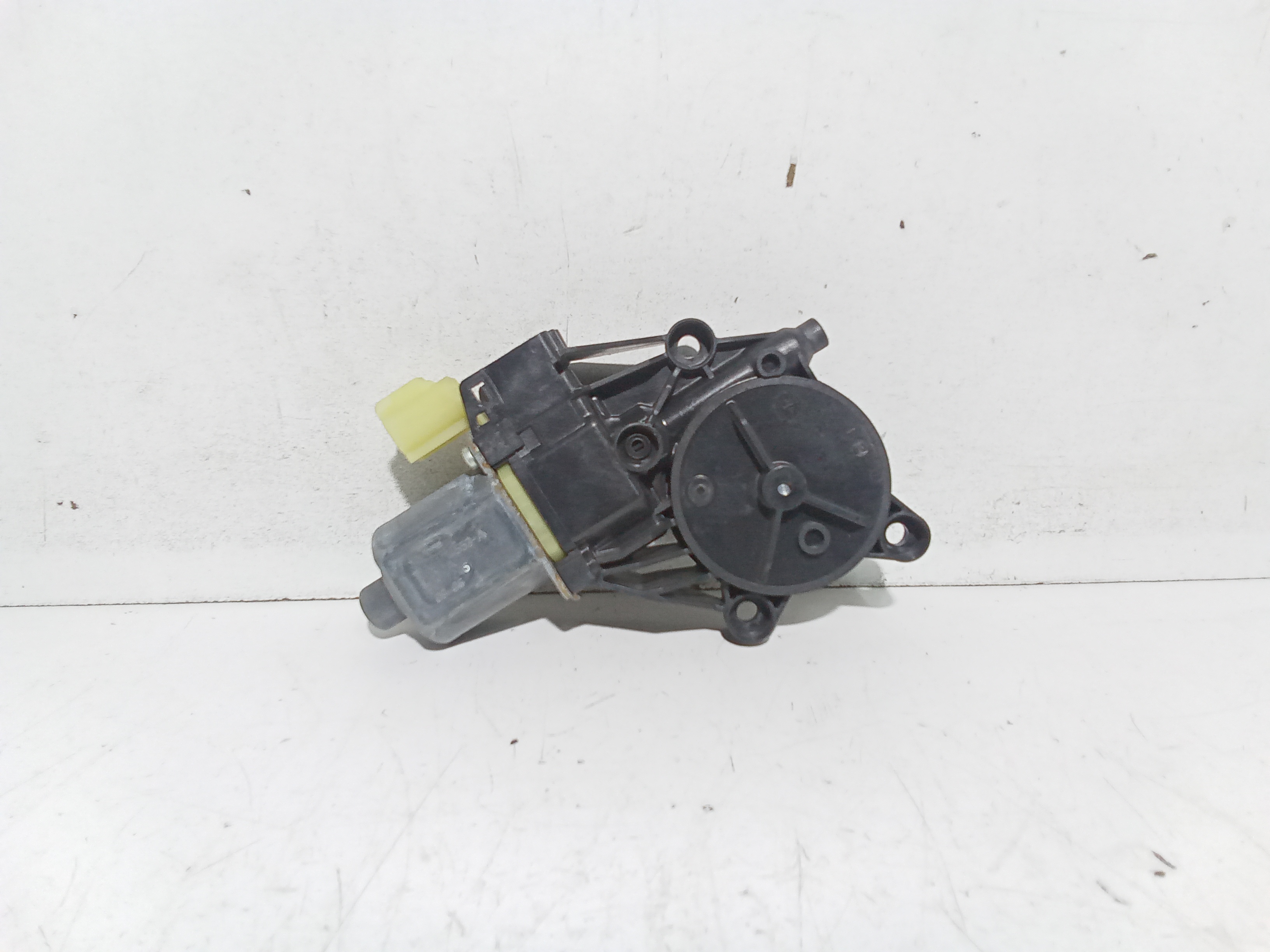 Motorino Alzavetro anteriore destra per Ford Fiesta 6 Serie (2008 - 2017)