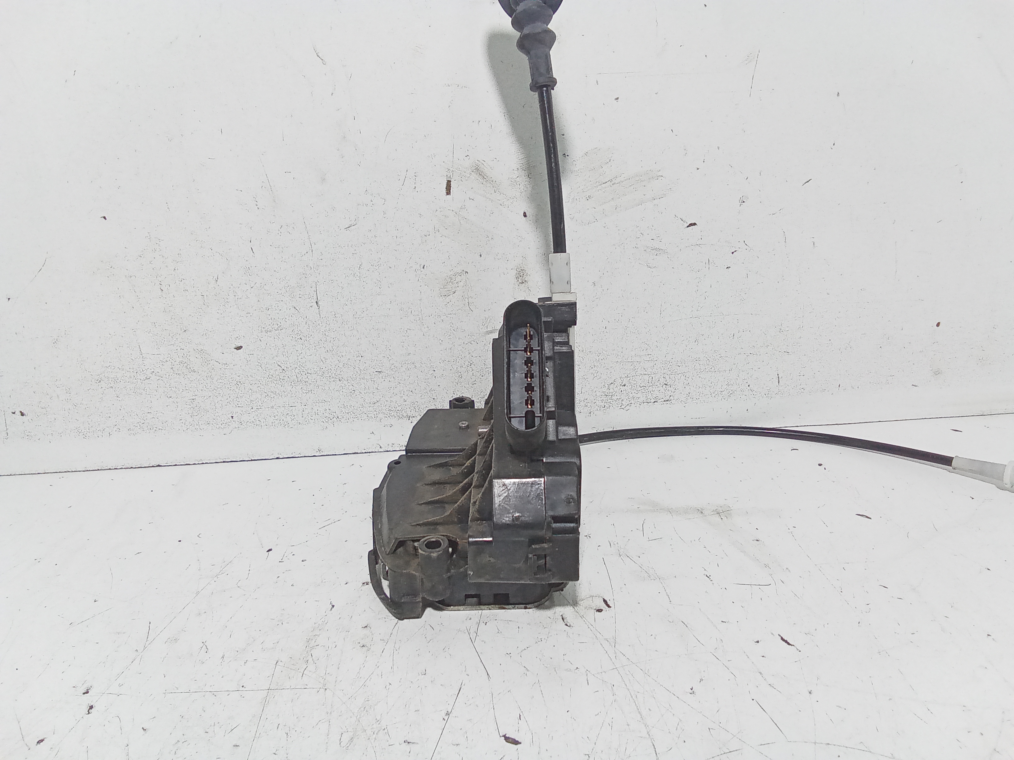 Serratura Anteriore Destra per Ford Fiesta 6 Serie (2008 - 2017)