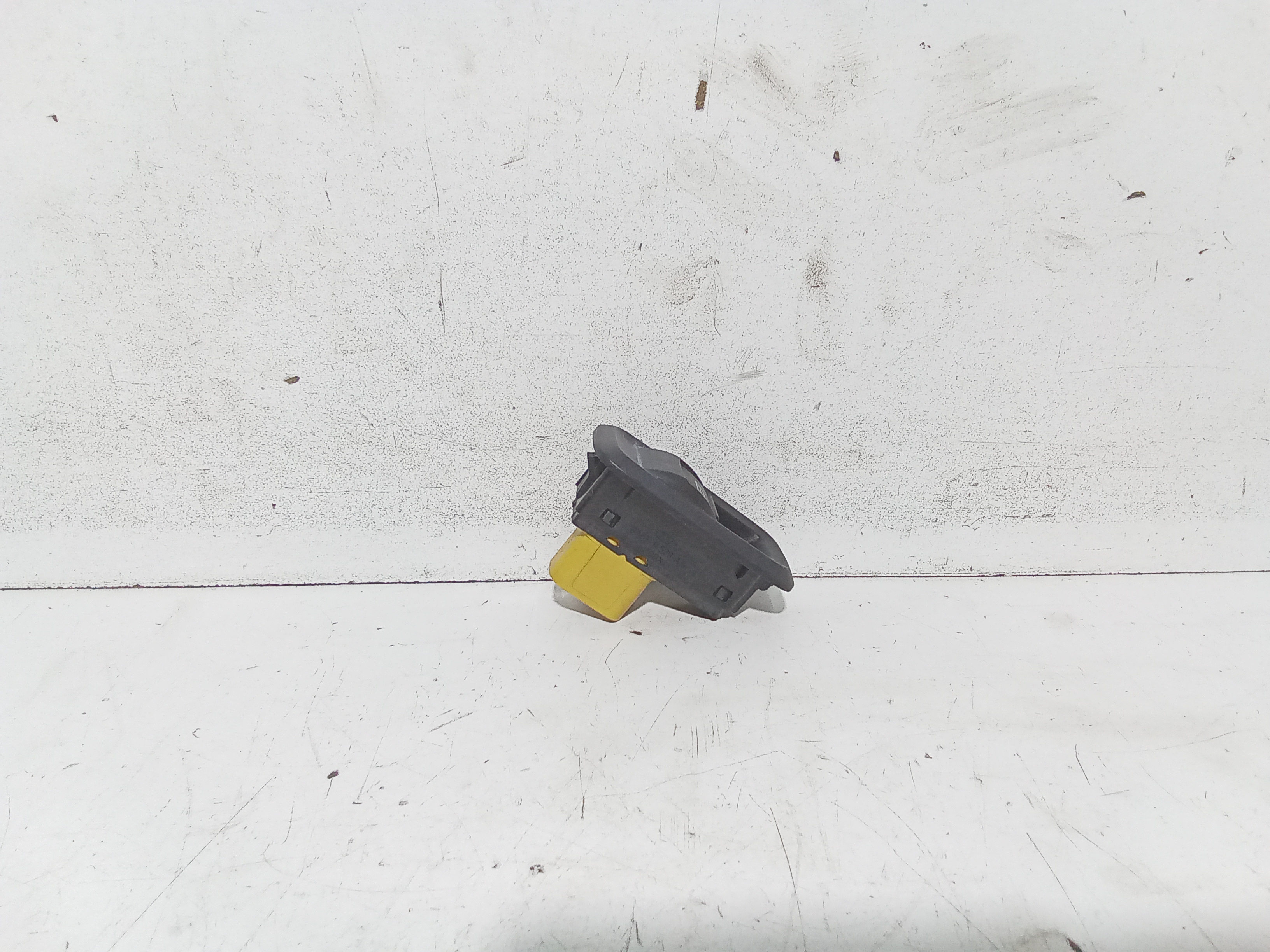 Pulsantiera Posteriore Destra per Ford Fiesta 6 Serie (2008 - 2017)