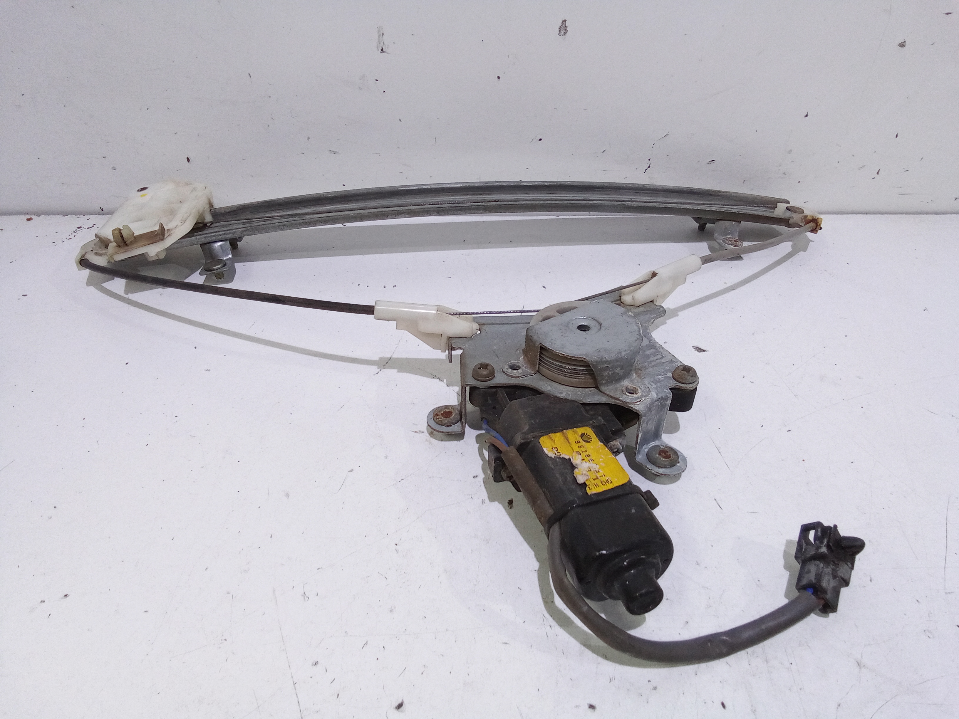 Cremagliera anteriore sinistra Guida per Daewoo Leganza 1 Serie (1997 - 2002)