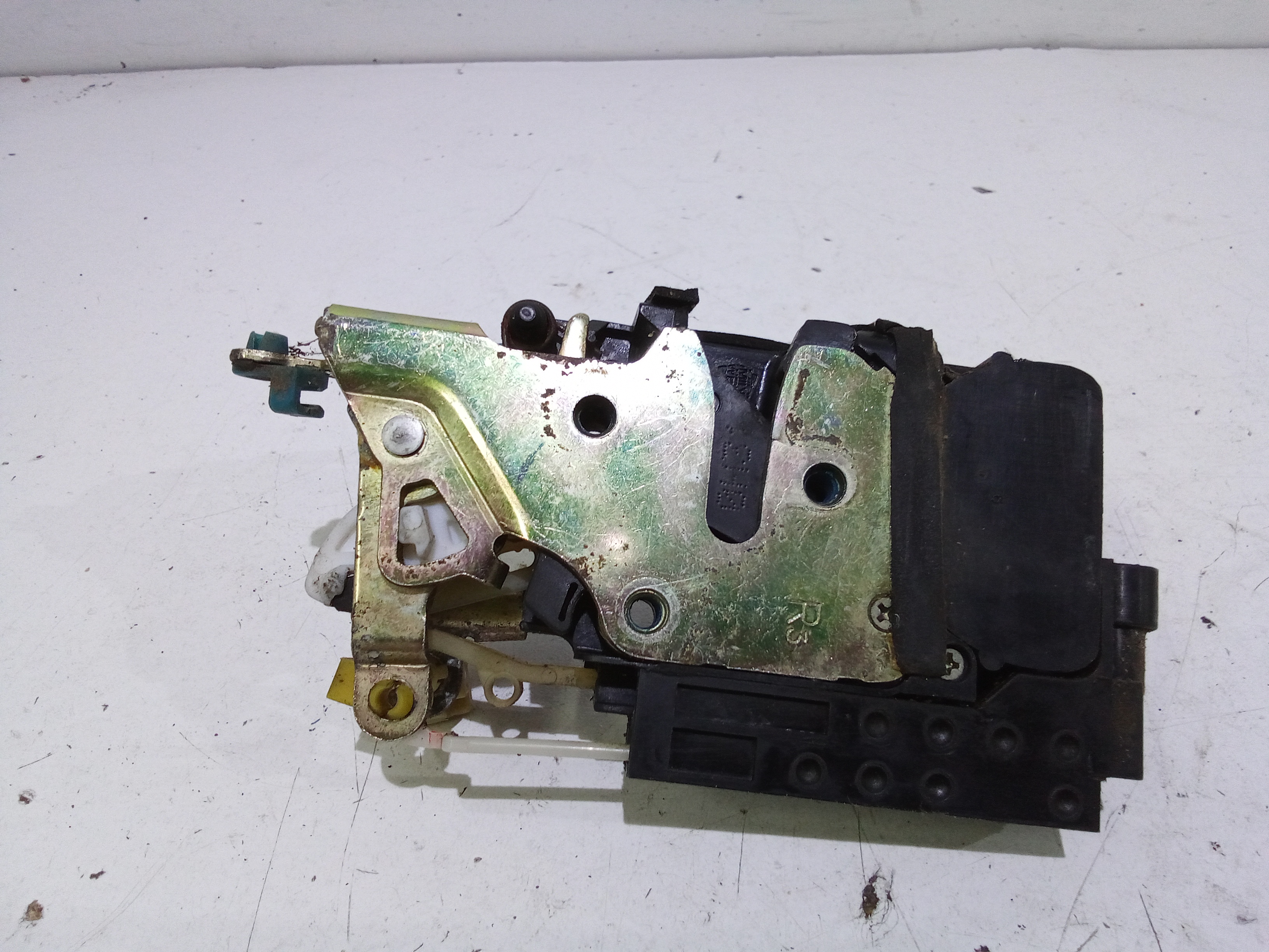 Serratura Anteriore Destra per Daewoo Leganza 1 Serie (1997 - 2002)