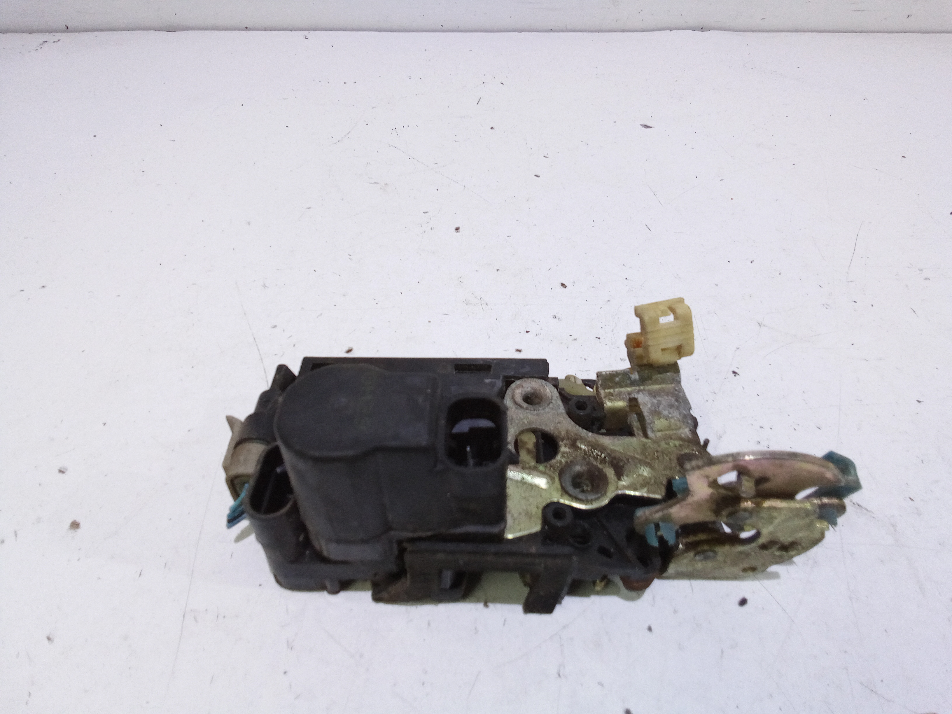 Serratura Anteriore Sinistra per Daewoo Leganza 1 Serie (1997 - 2002)