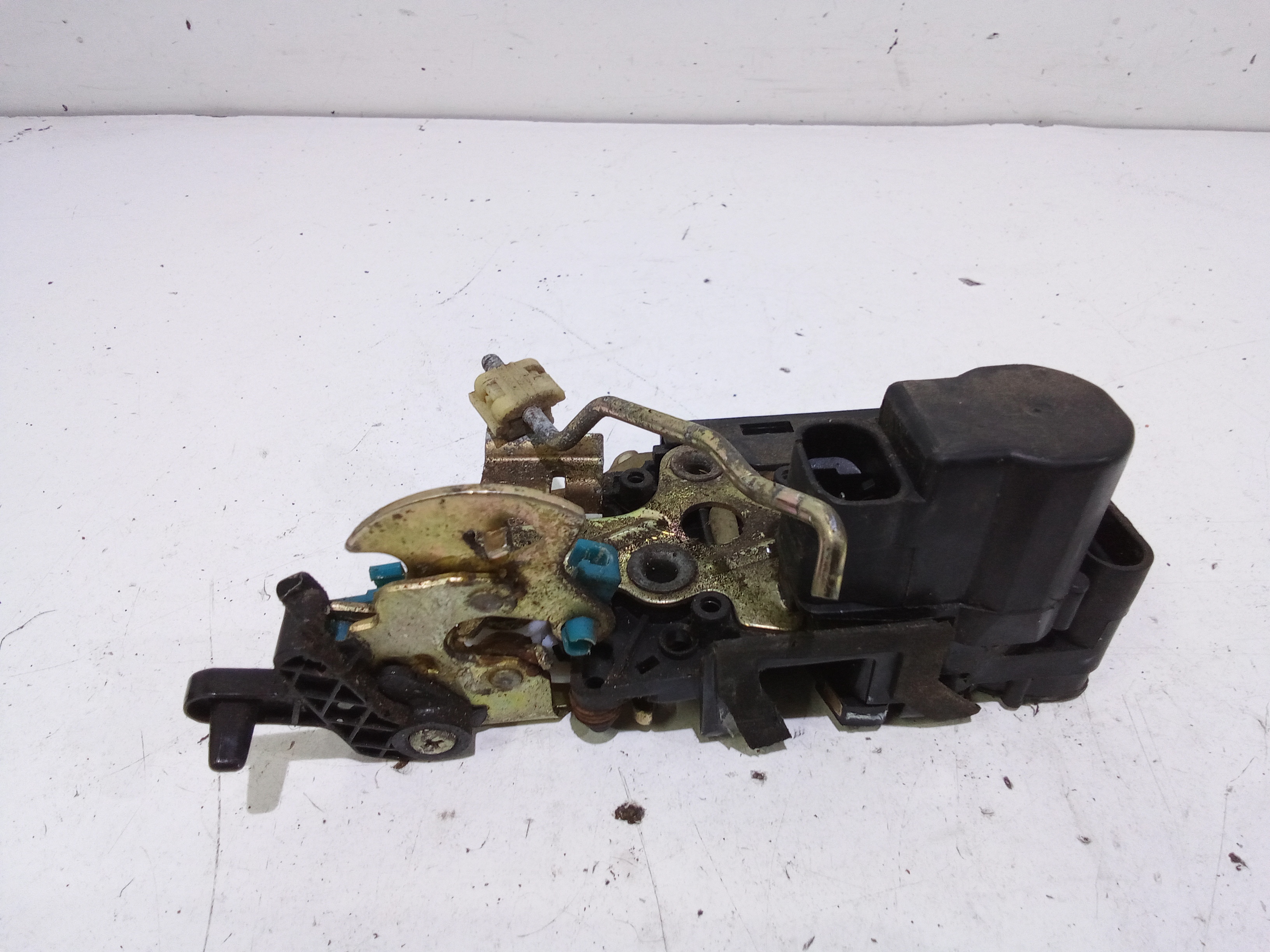 Serratura Posteriore destra per Daewoo Leganza 1 Serie (1997 - 2002)