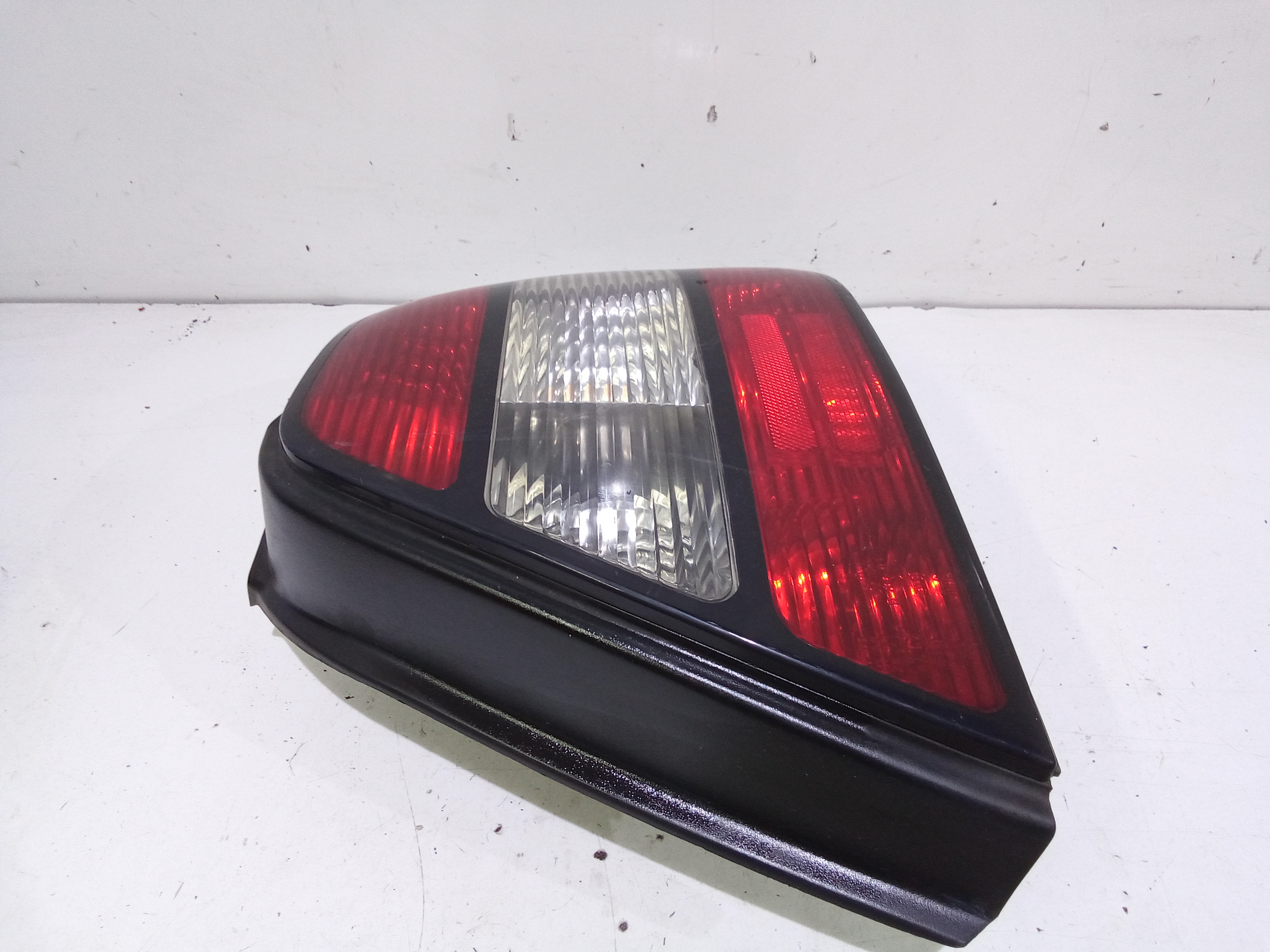 Stop fanale posteriore Destro Passeggero per Daewoo Leganza 1 Serie (1997 - 2002)