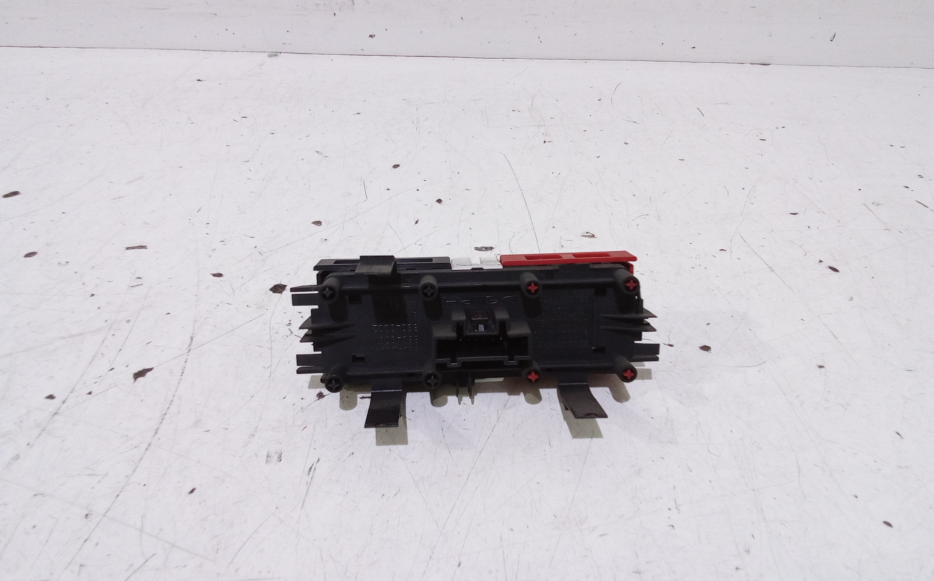 Pulsante luci di emergenza per Renault Megane Ll Serie (06>08) (2006 - 2008)