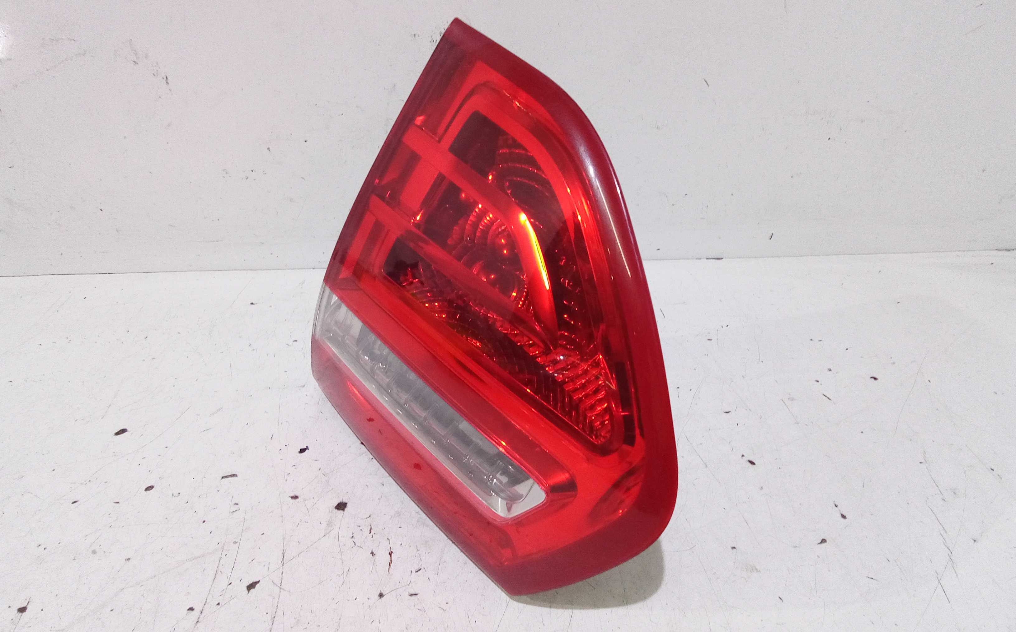 Stop Posteriore Destro Integrato nel Portello per Citroen C4 Picasso (06>13) Mk1 (2006 - 2013)