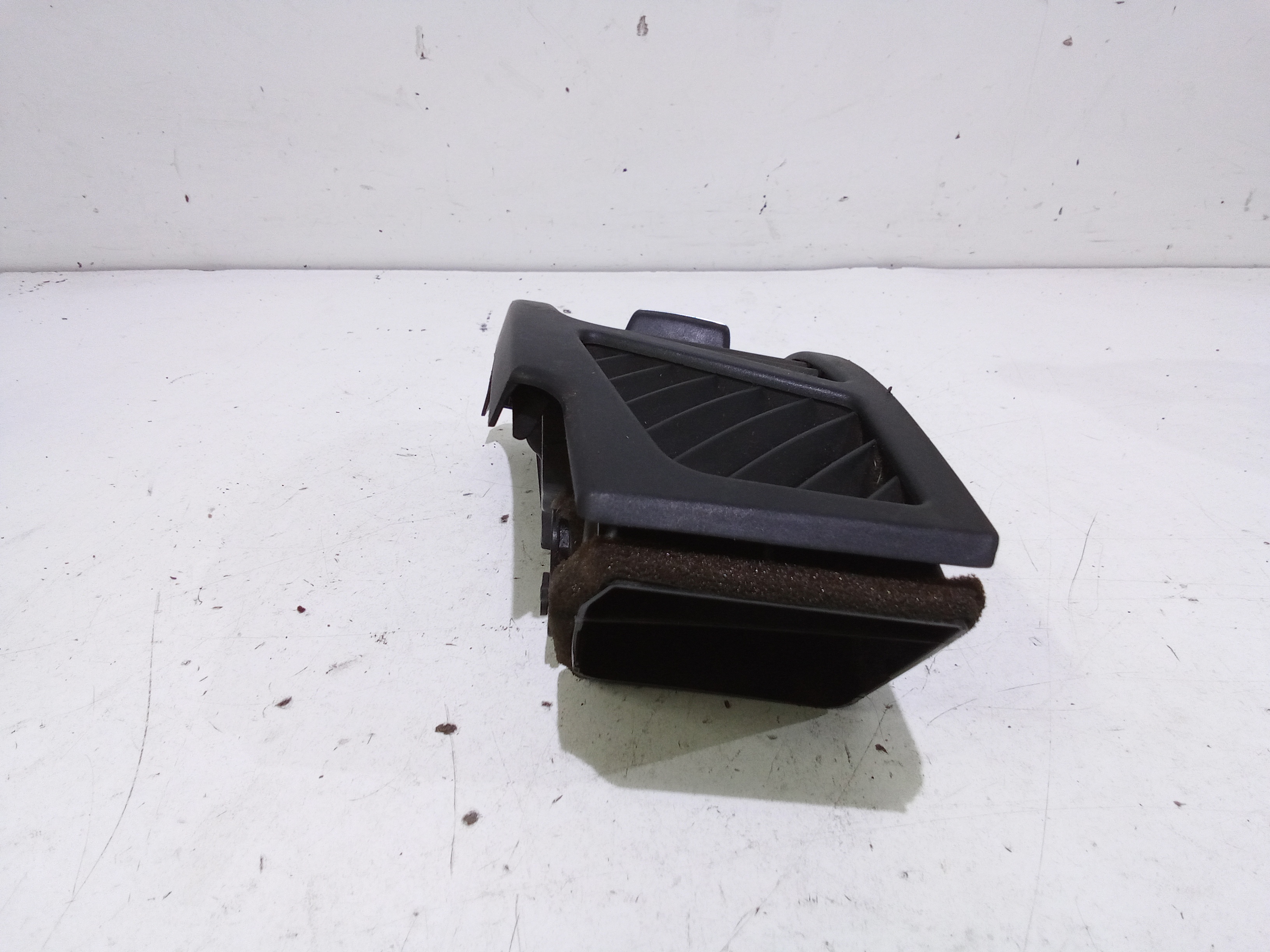 Bocchetta aria cruscotto lato passeggero per Bmw Serie 1 Serie (e87) (04>07) (2004 - 2007)