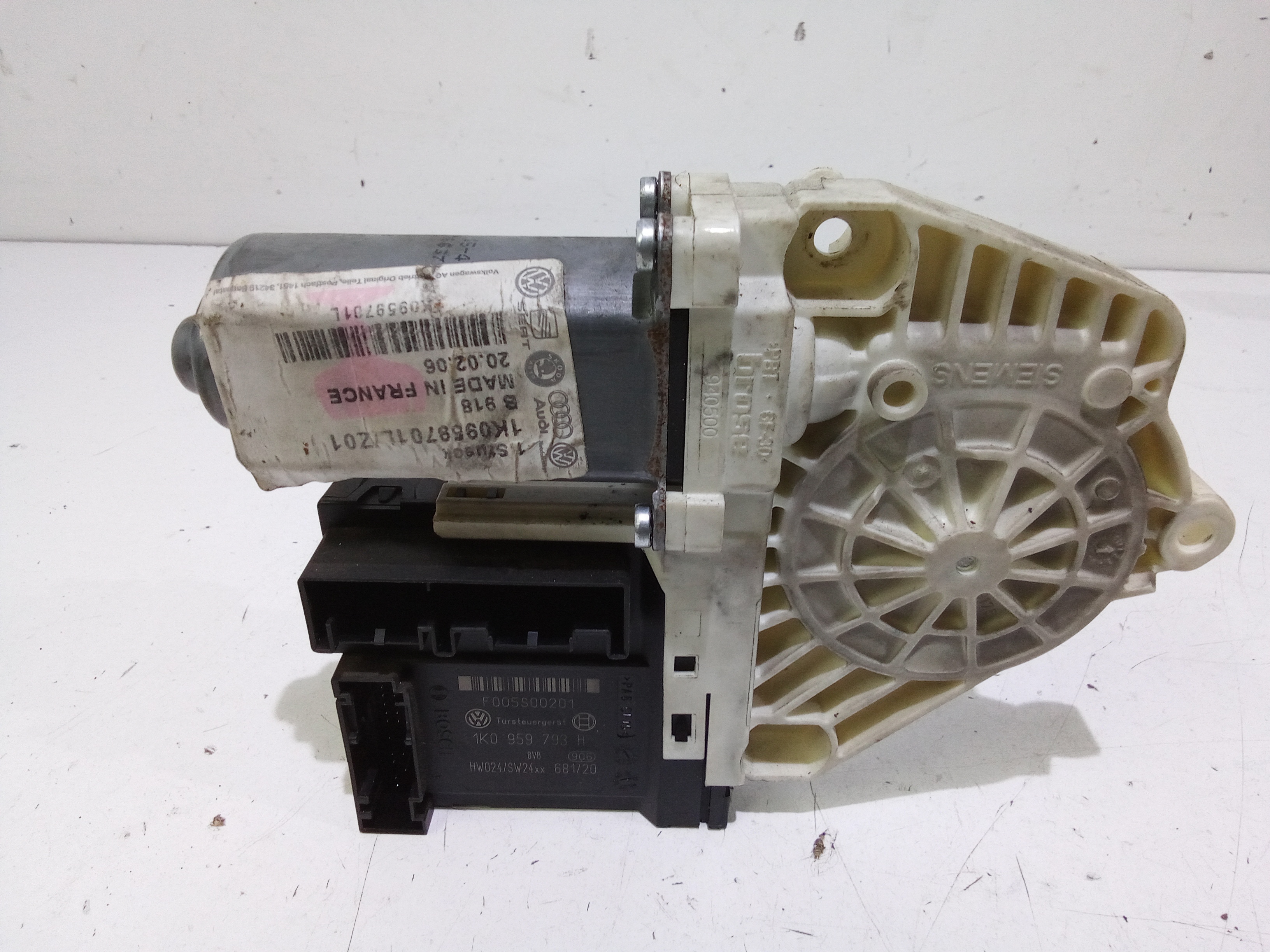 Motorino Alzavetro anteriore Sinistro per Volkswagen Golf 5 Berlina (03>08) (2003 - 2008)