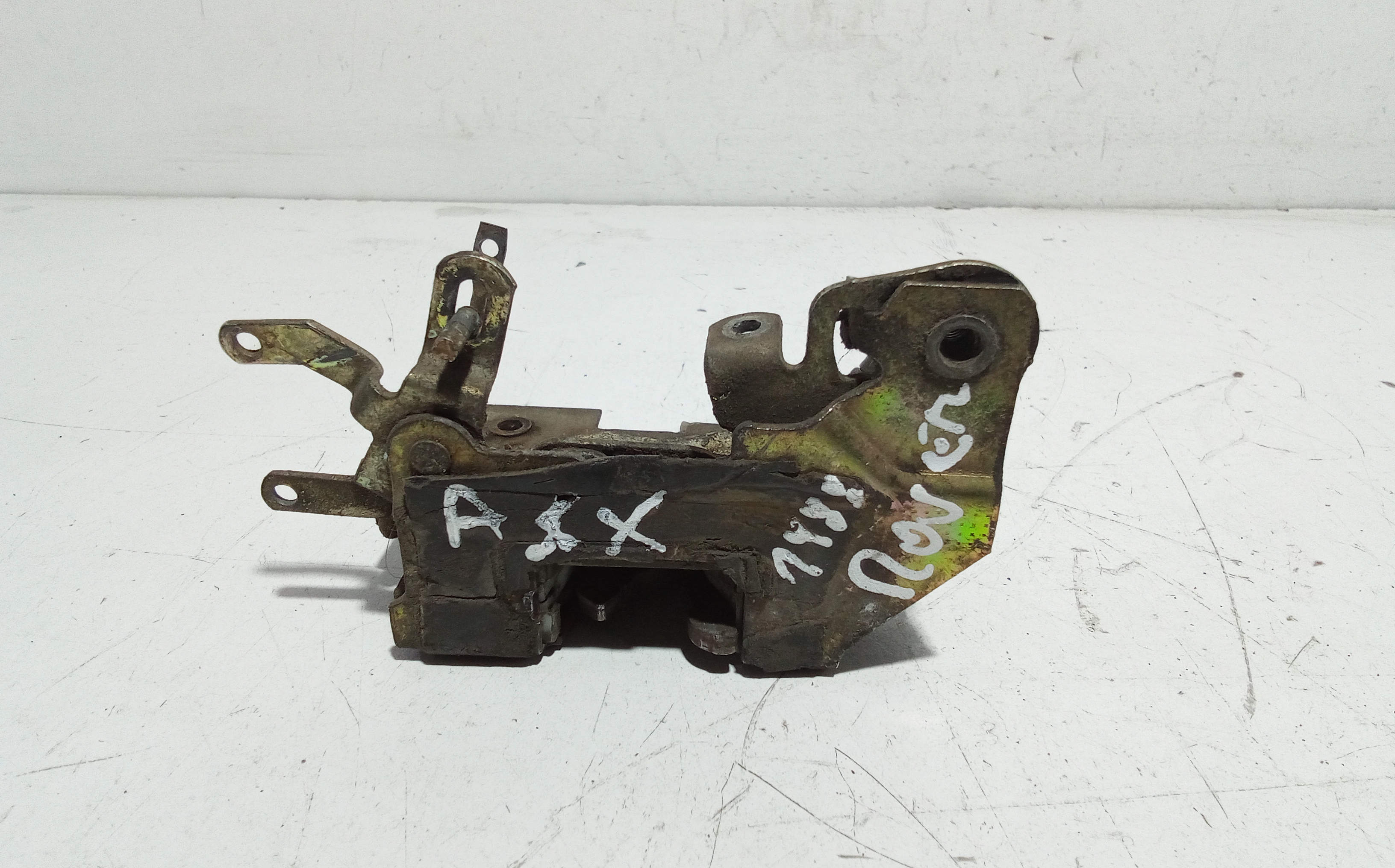 Serratura Anteriore Sinistra per Land Rover Range Rover 1a Serie 1970 - 1996) (1970 - 1996)