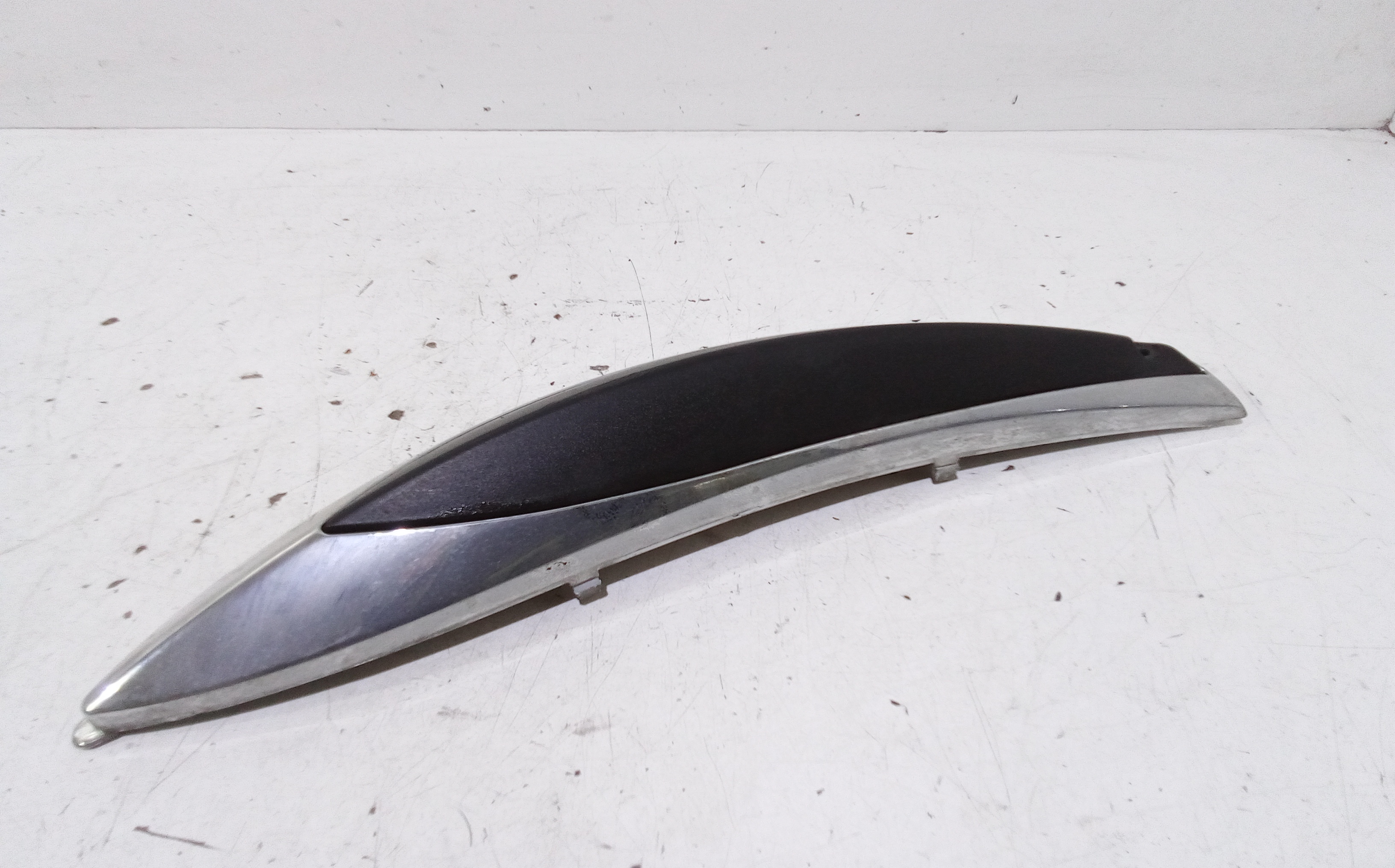 Modanatura Carena Posteriore SX per Piaggio Beverly 250 Serie (2001 - In produzione)