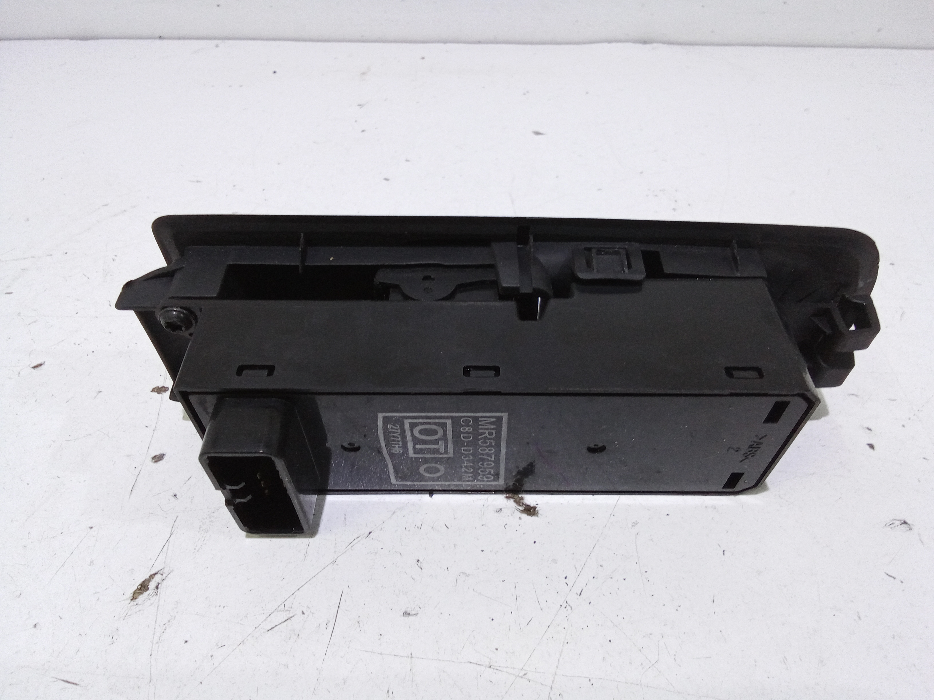 Pulsantiera anteriore sinistra Guida per Mitsubishi Colt Serie 5p (z) (06>12) (2006 - 2012)