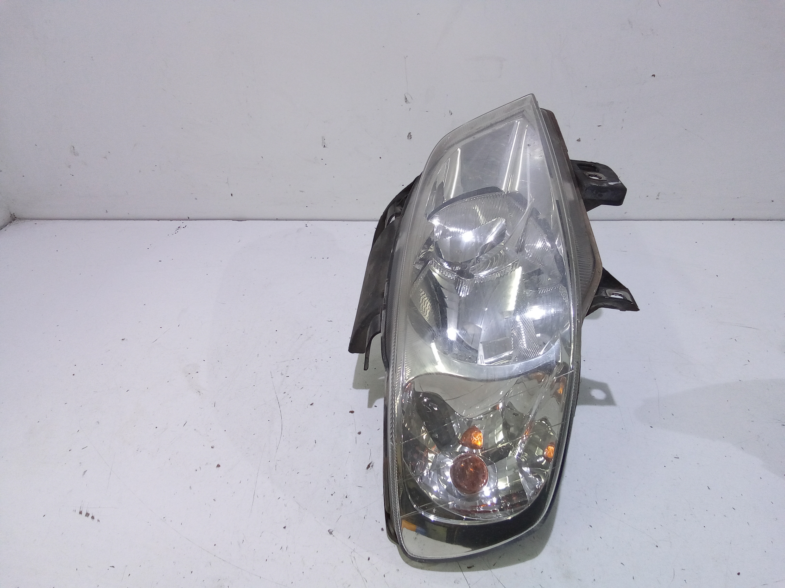 Faro anteriore Destro Passeggero per Seat Cordoba Berlina 4 Serie (2002 - 2009)
