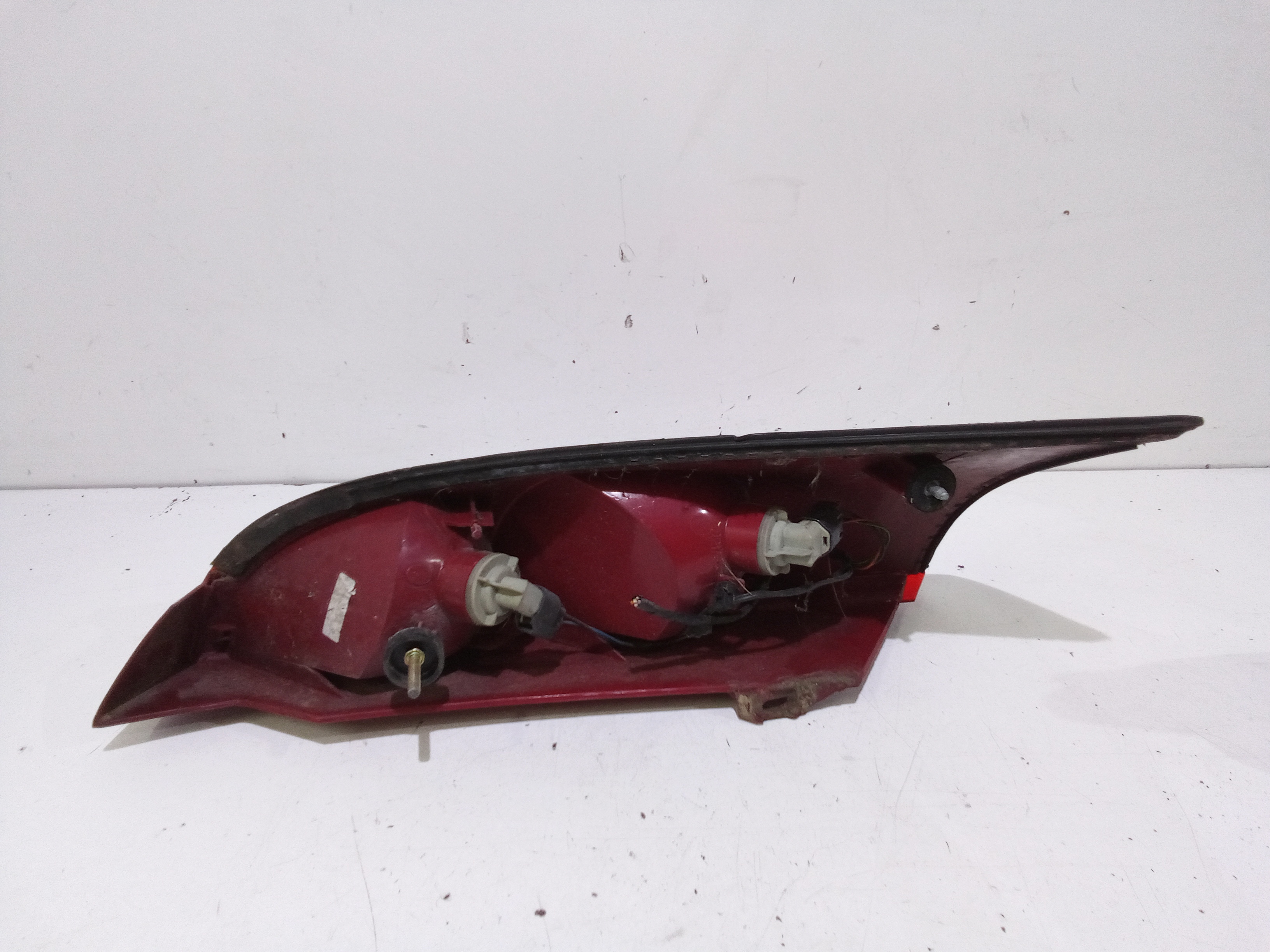 Stop fanale Posteriore sinistro lato Guida per Ford Focus Berlina 2 Serie (2001 - 2004)