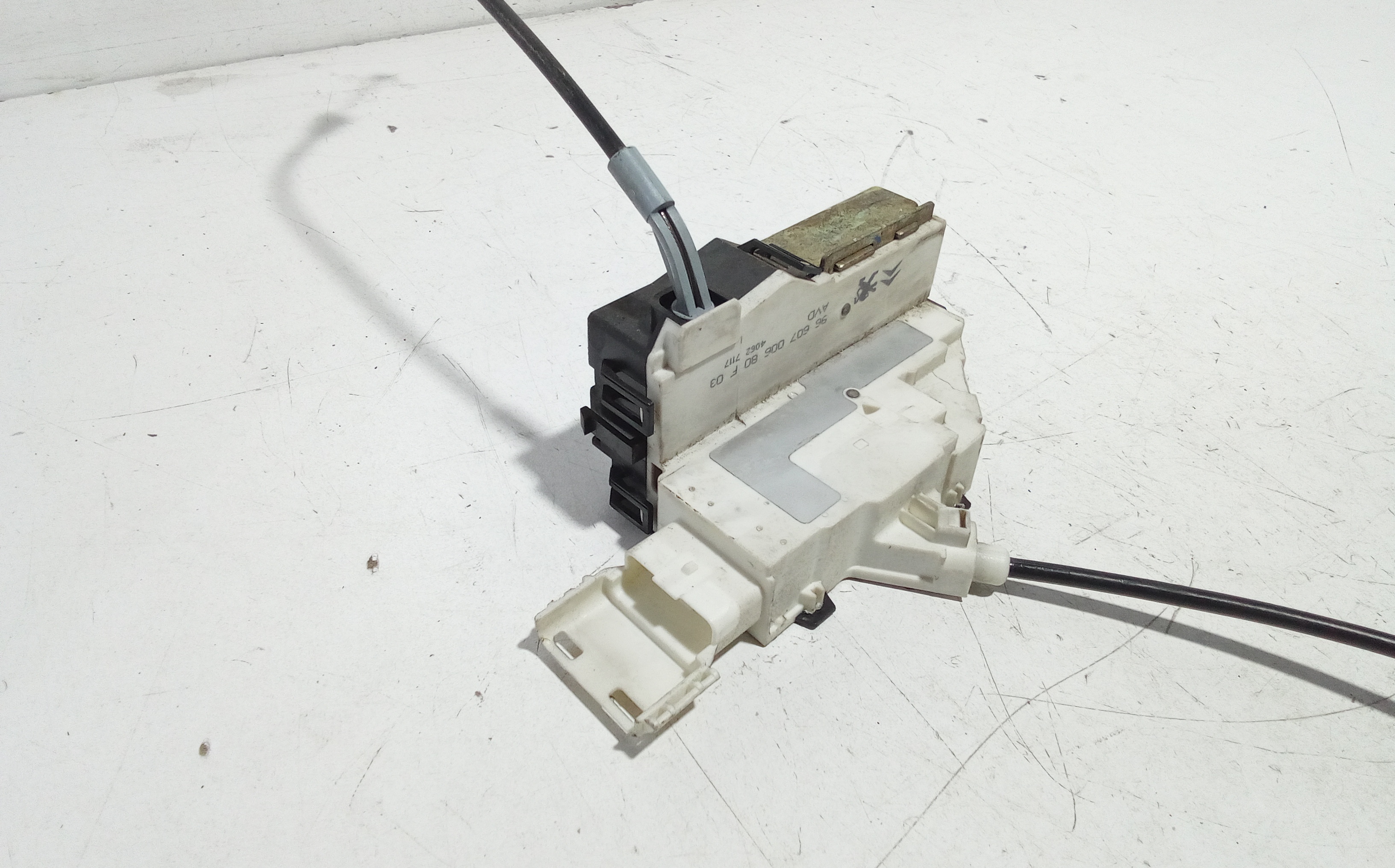 Serratura Anteriore Destra per Citroen C4 Coup 3p (2004 - 2010)