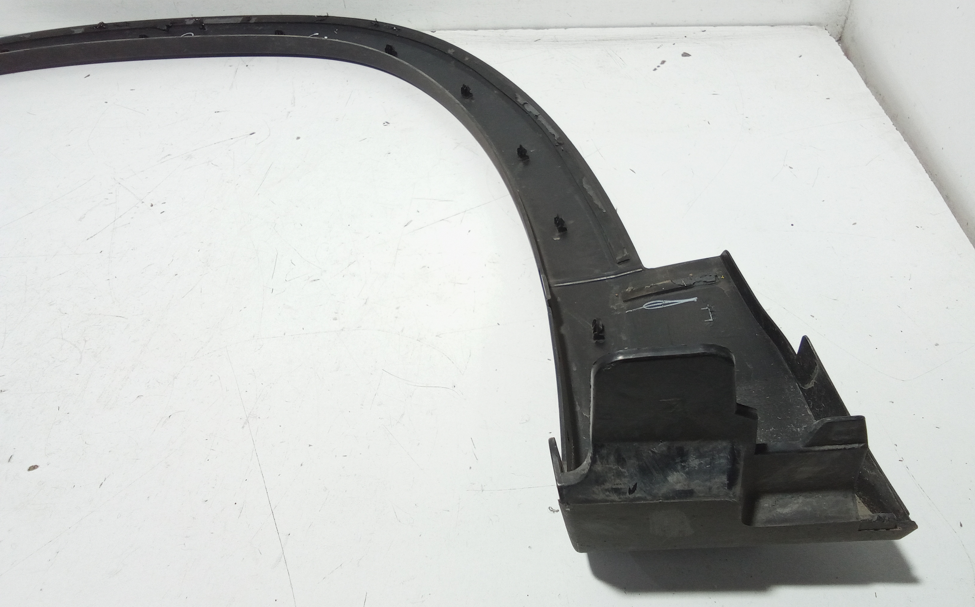 Modanatura parafango ant DX passeggero per Mercedes Glb Serie (x247) (19>) (2019 - In produzione)