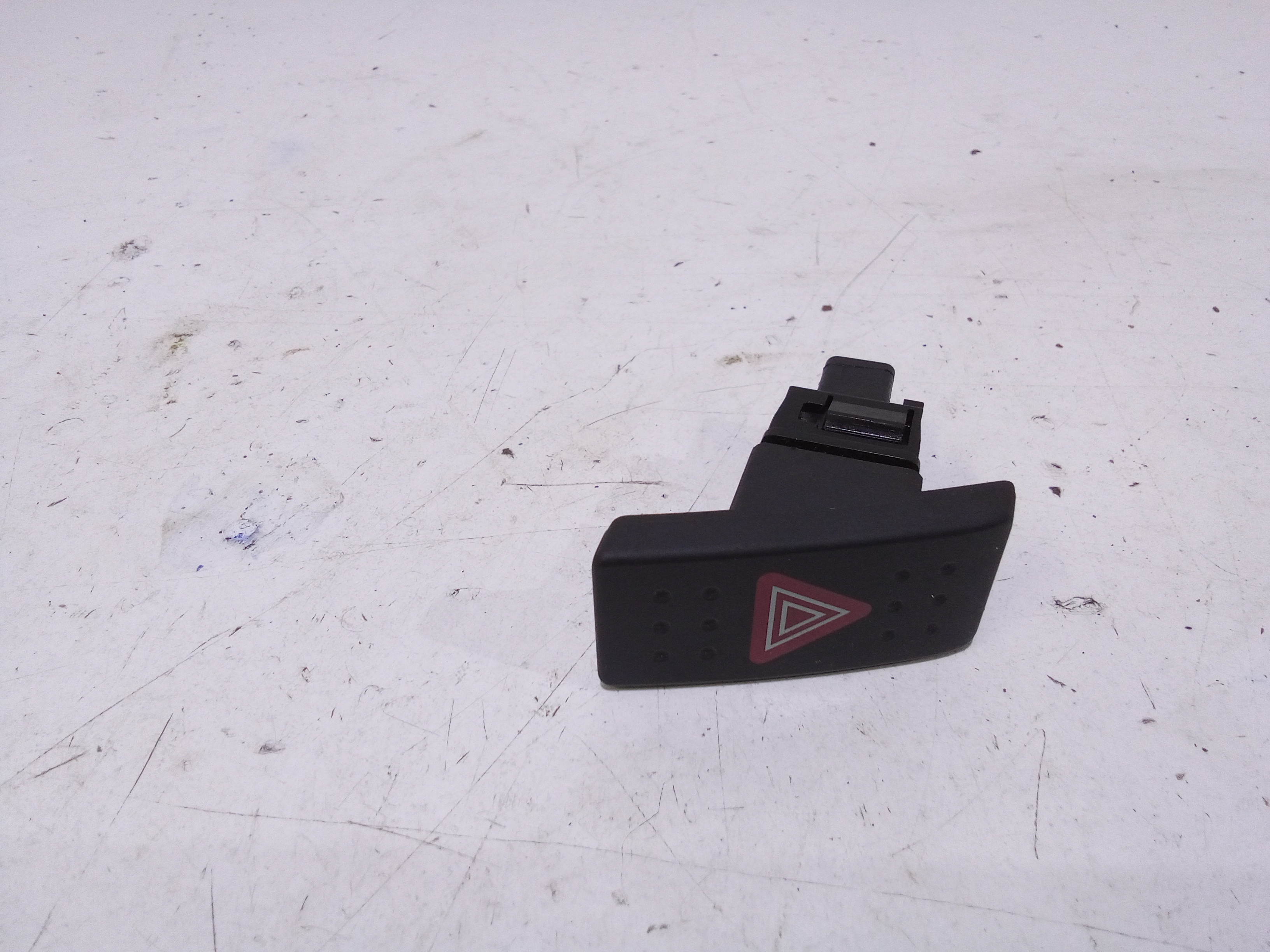 Pulsante luci di emergenza per Fiat Sedici 1 Serie (2006 - 2009)