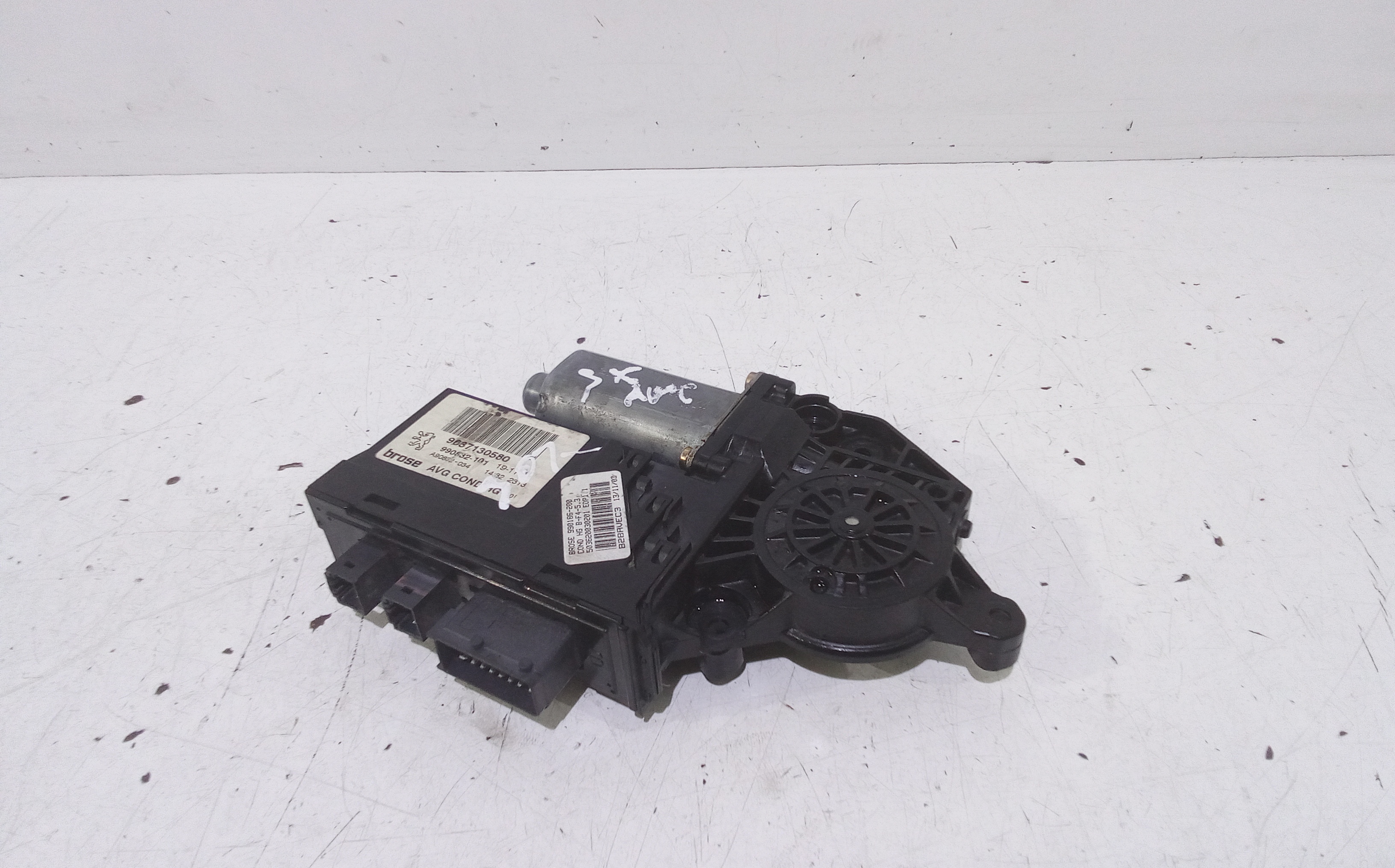 Motorino Alzavetro anteriore Sinistro per Peugeot 307 Berlina 2 Serie (2005 - In produzione)